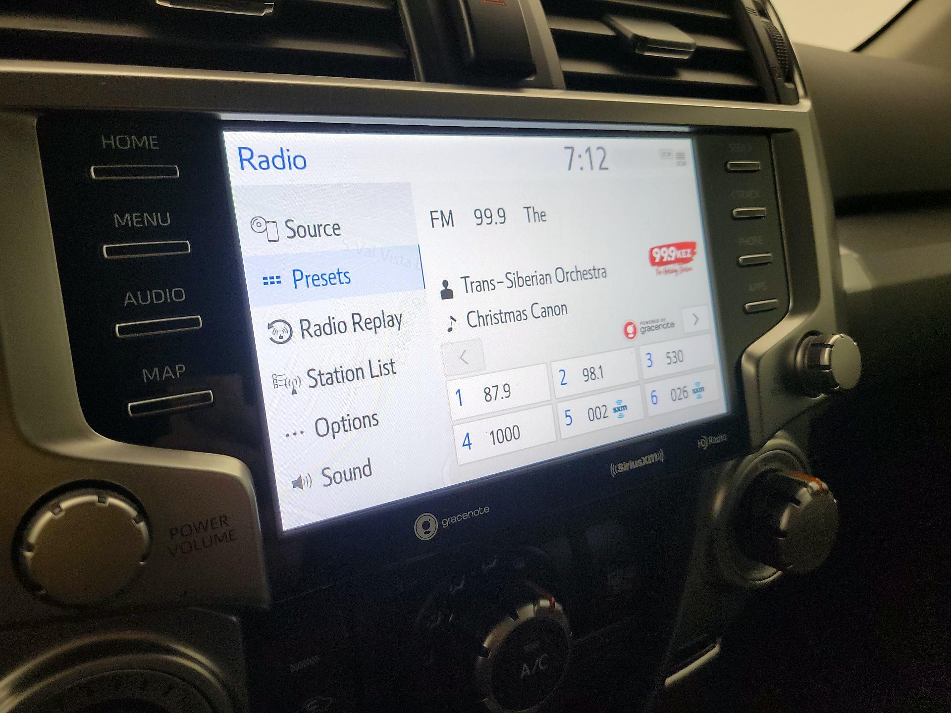 Thumbnail: 2022 Toyota 4Runner - 16