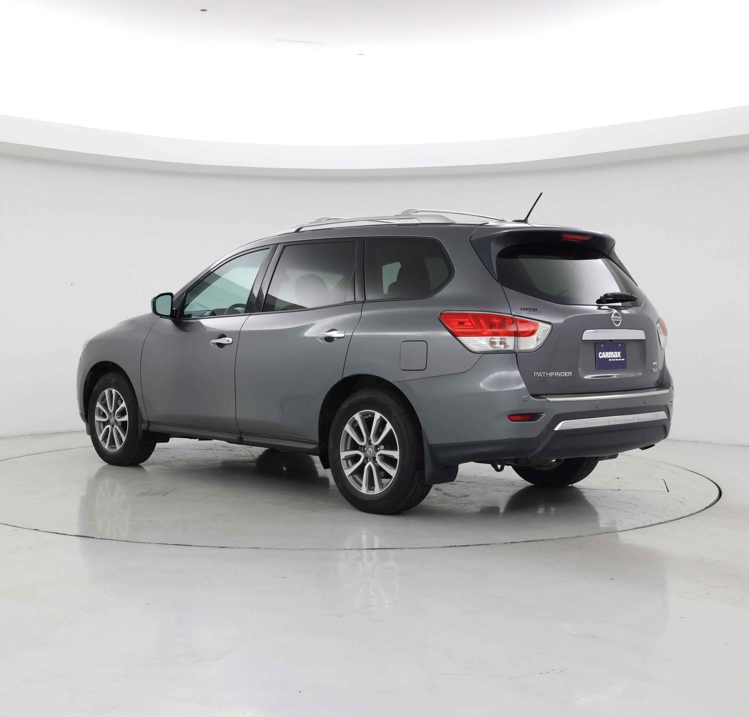 Thumbnail: 2016 Nissan Pathfinder - 2