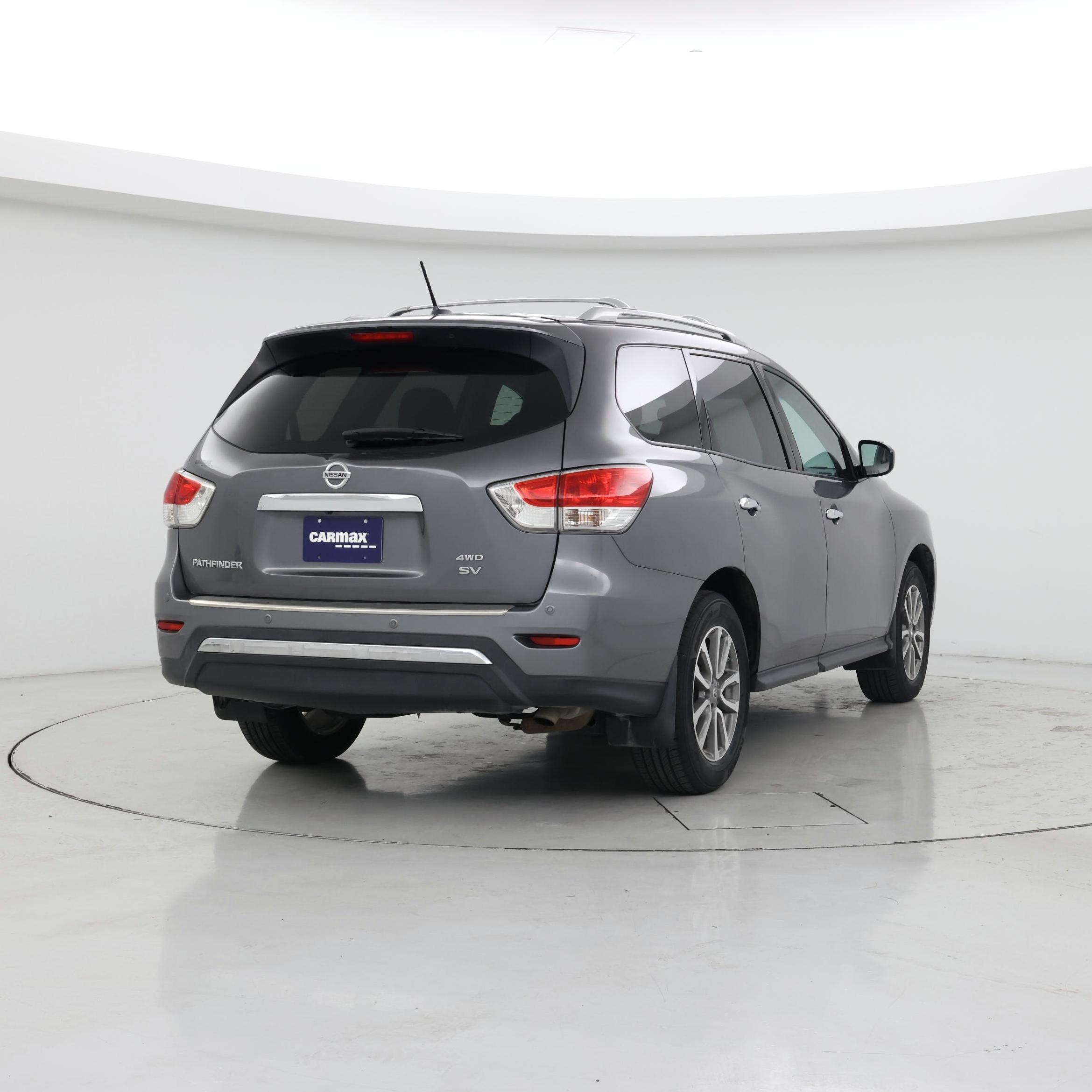 Thumbnail: 2016 Nissan Pathfinder - 8