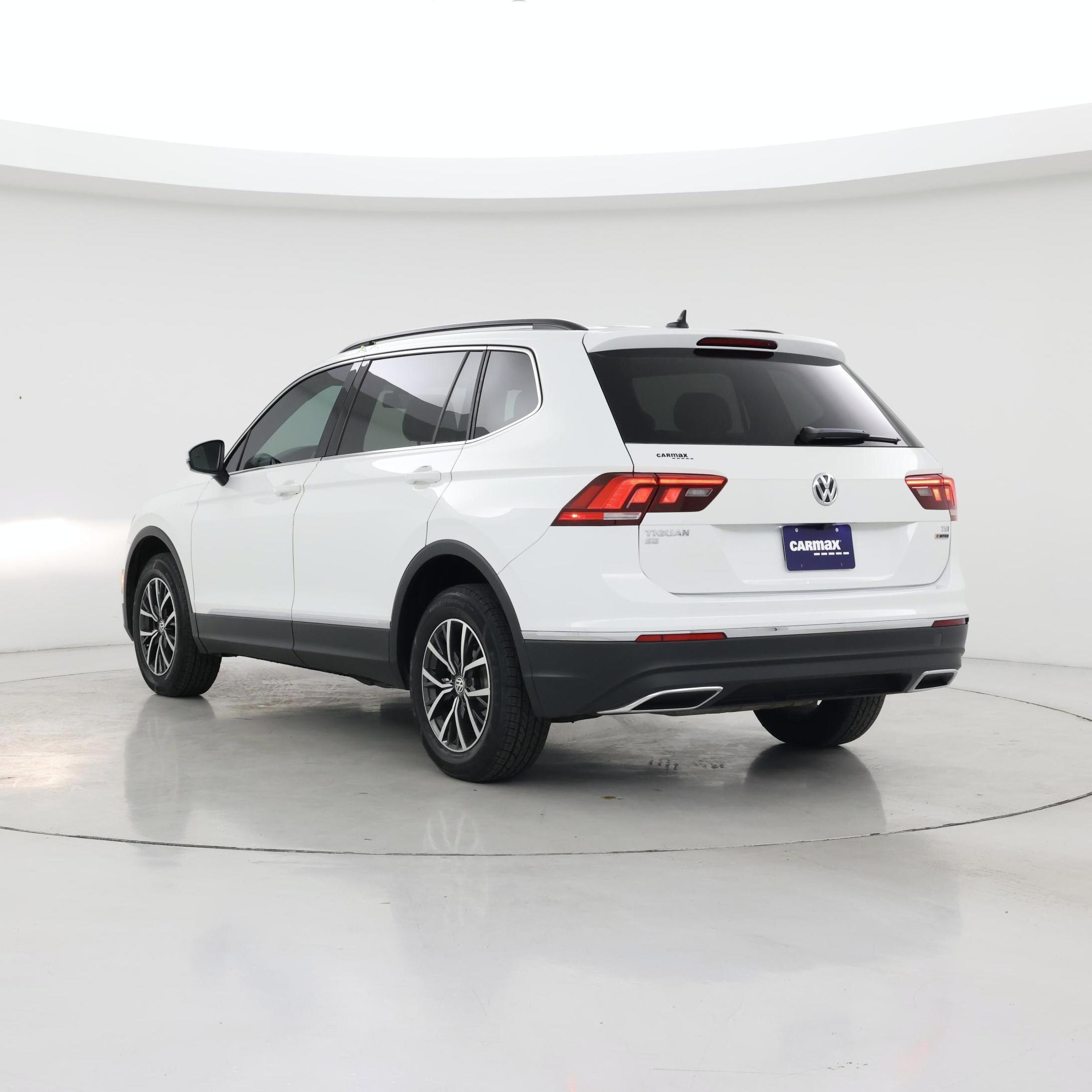 Thumbnail: 2018 Volkswagen Tiguan - 2