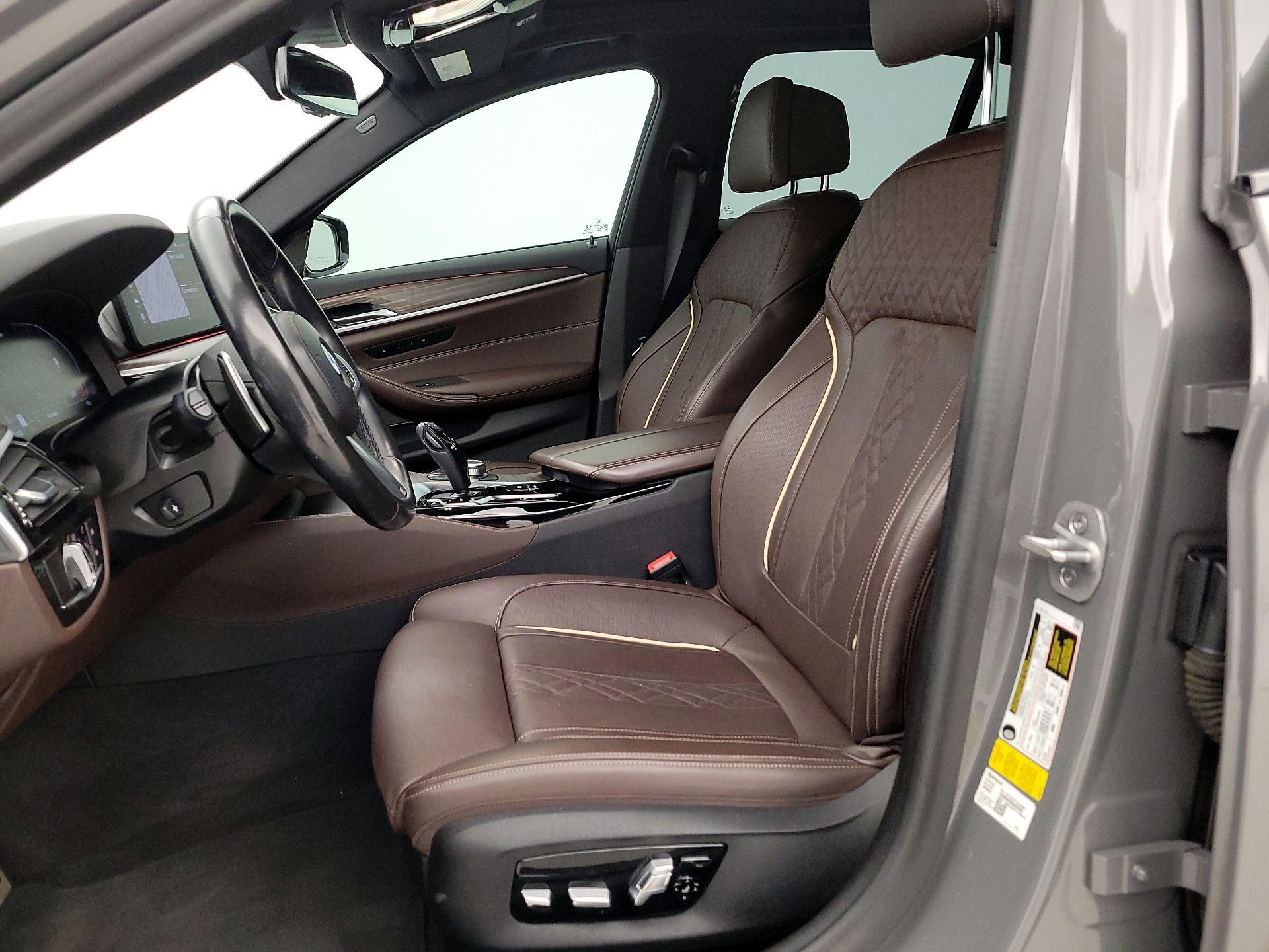 Thumbnail: 2022 BMW 5 Series - 11