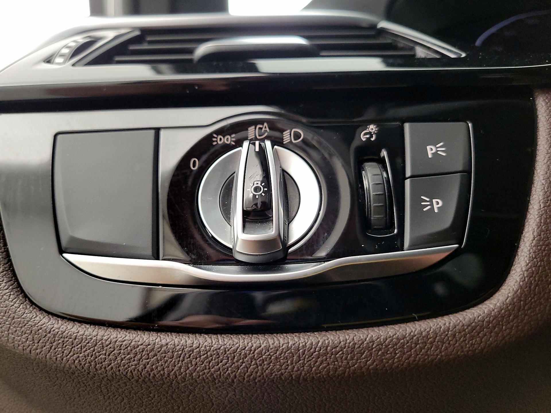 Thumbnail: 2022 BMW 5 Series - 13