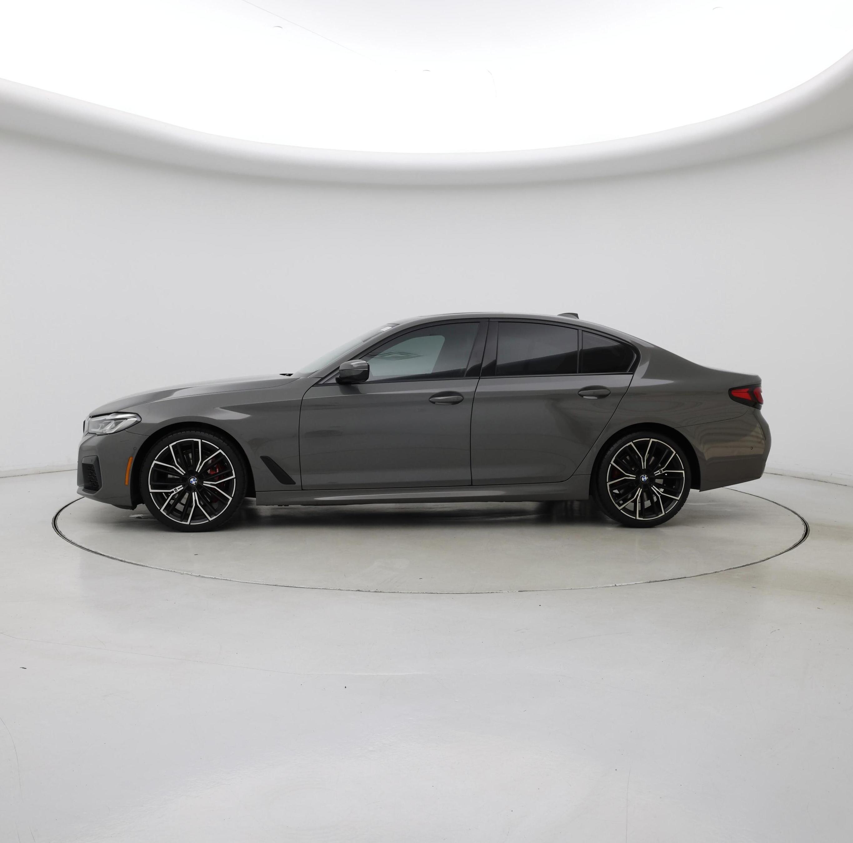 Thumbnail: 2022 BMW 5 Series - 3