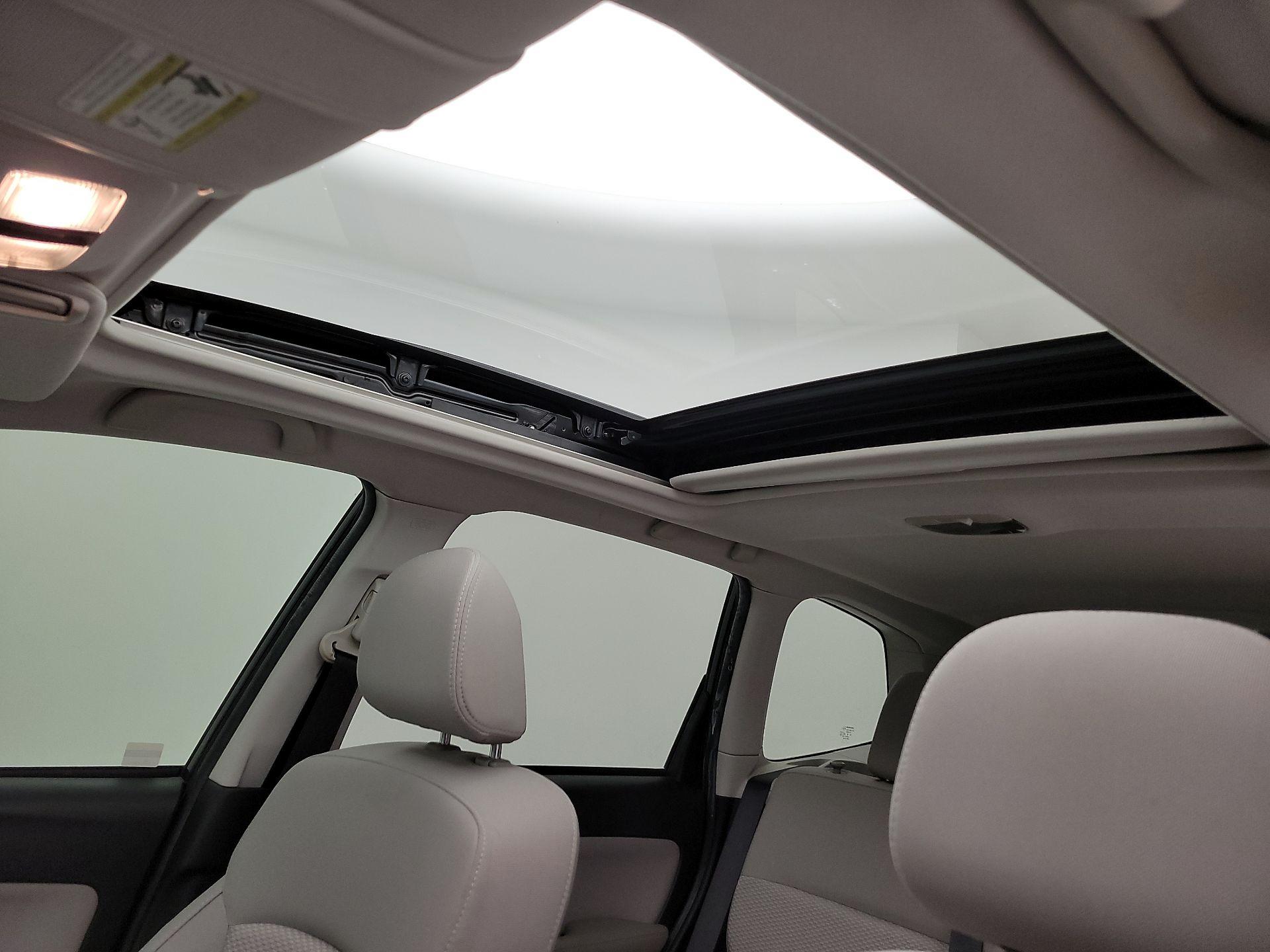 Thumbnail: 2016 Subaru Forester - 18