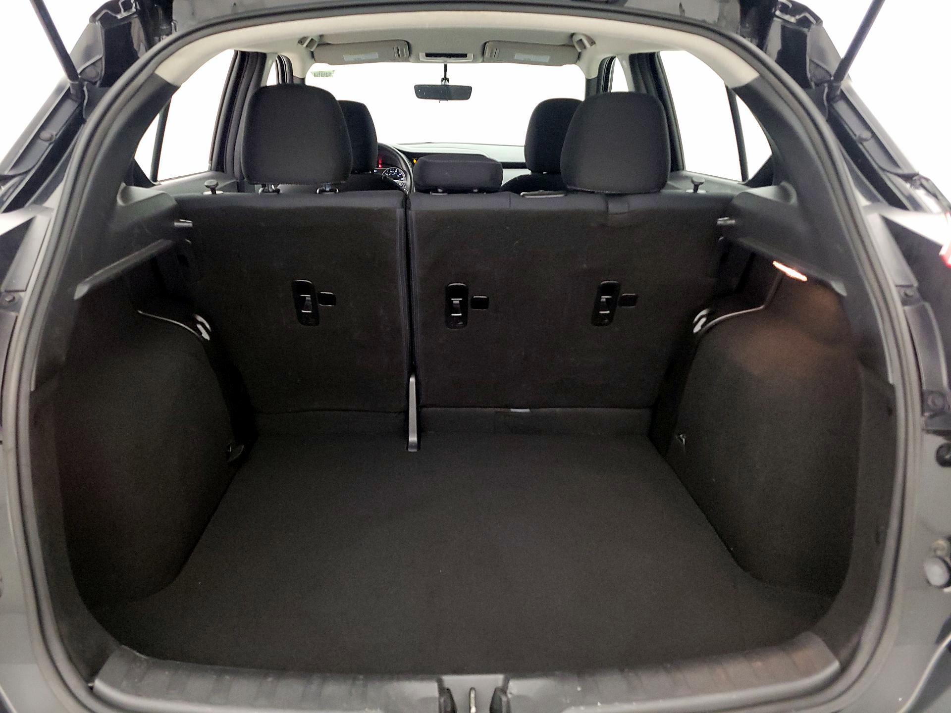 Thumbnail: 2019 Nissan Kicks - 20