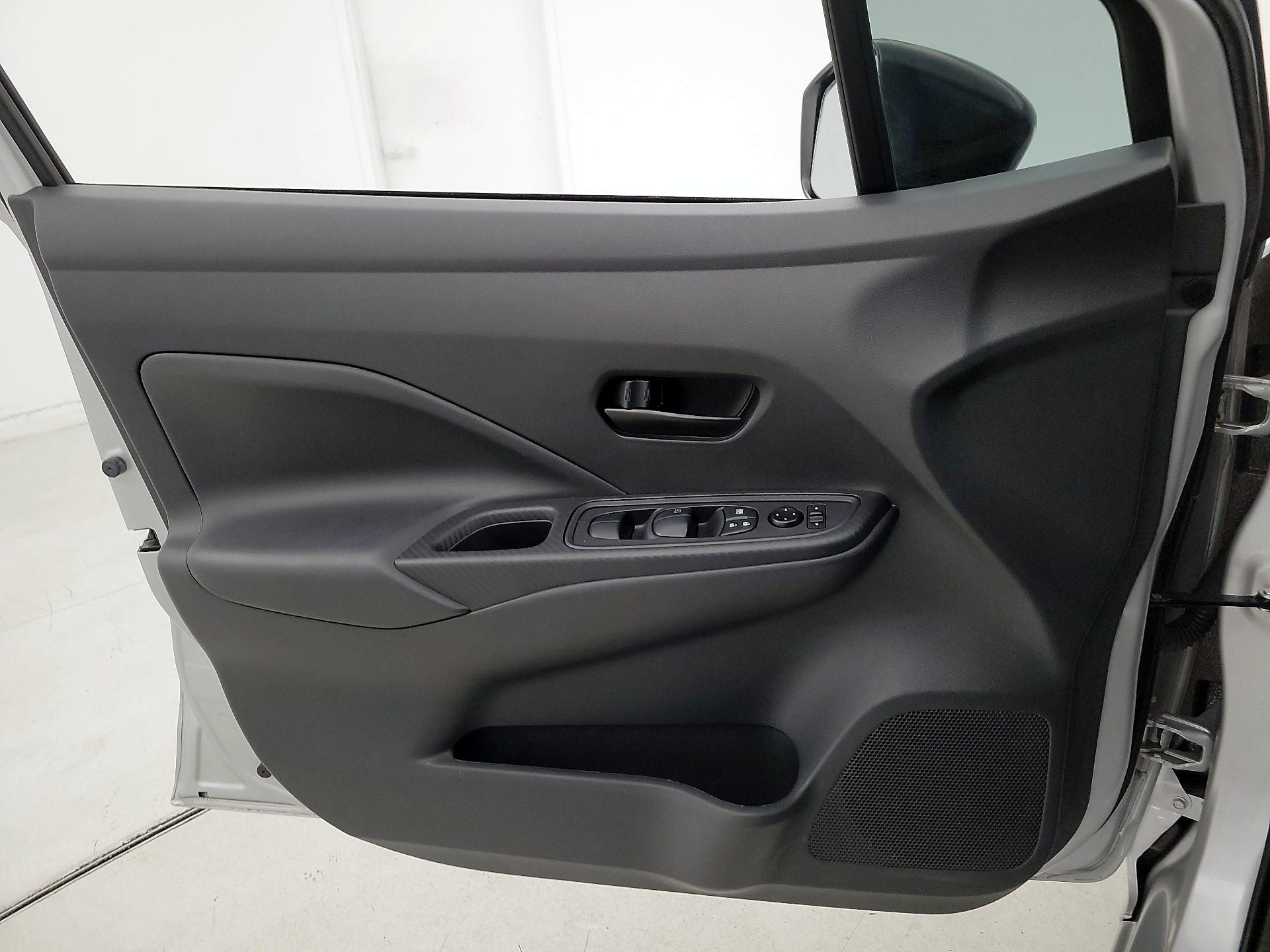 Thumbnail: 2021 Nissan Versa - 12