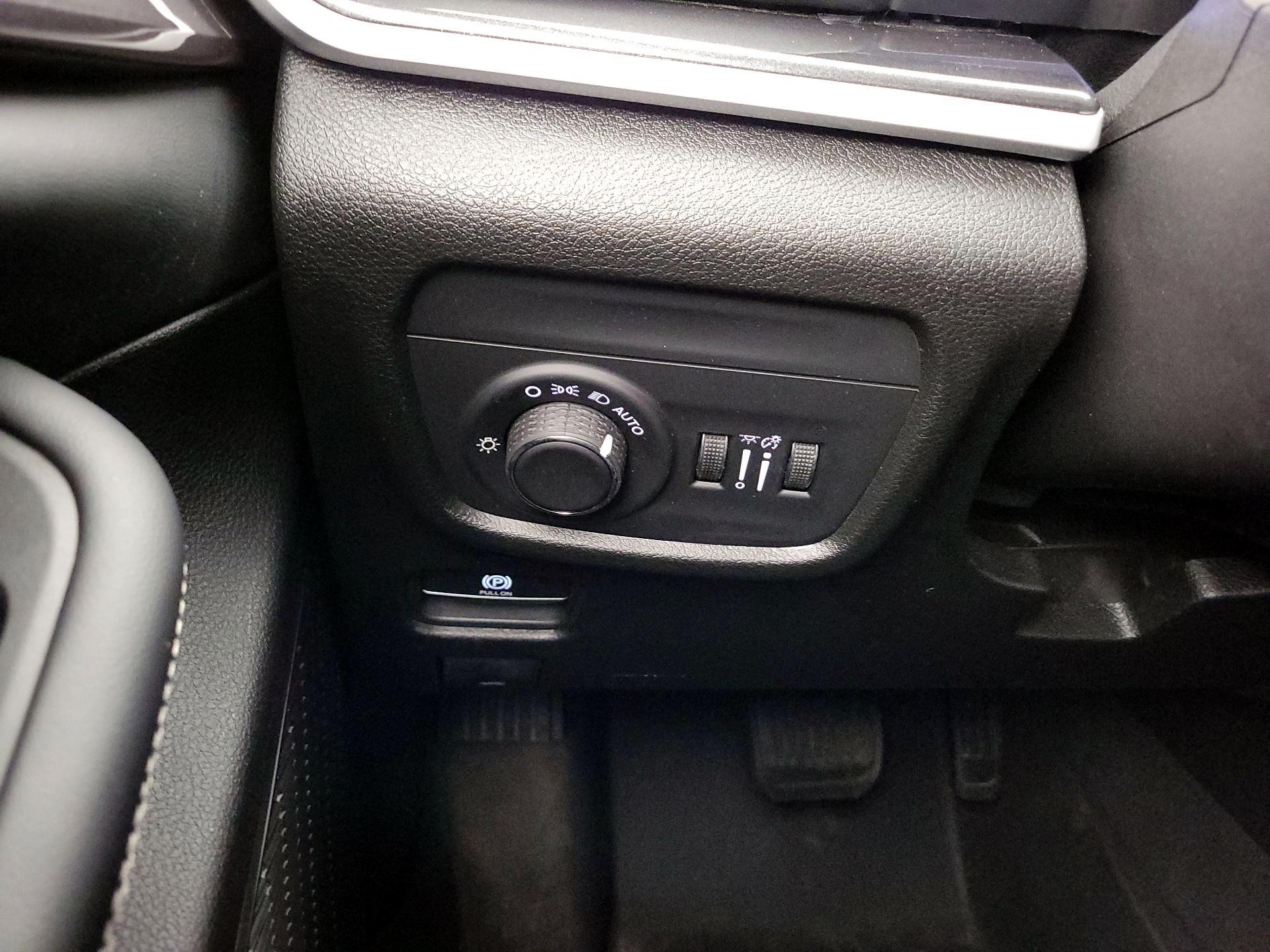 Thumbnail: 2023 Jeep Grand Cherokee L - 13