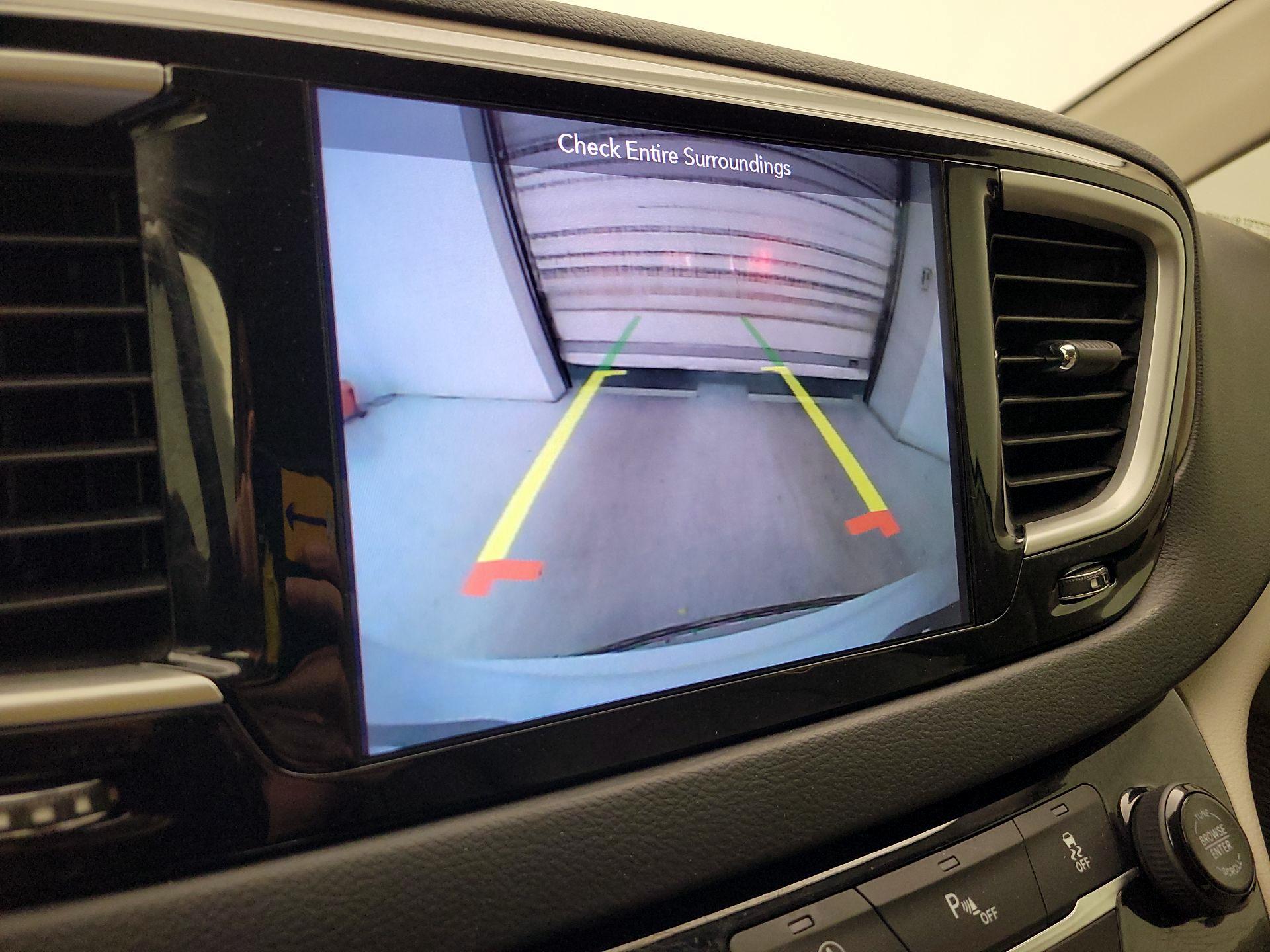 Thumbnail: 2019 Chrysler Pacifica - 15