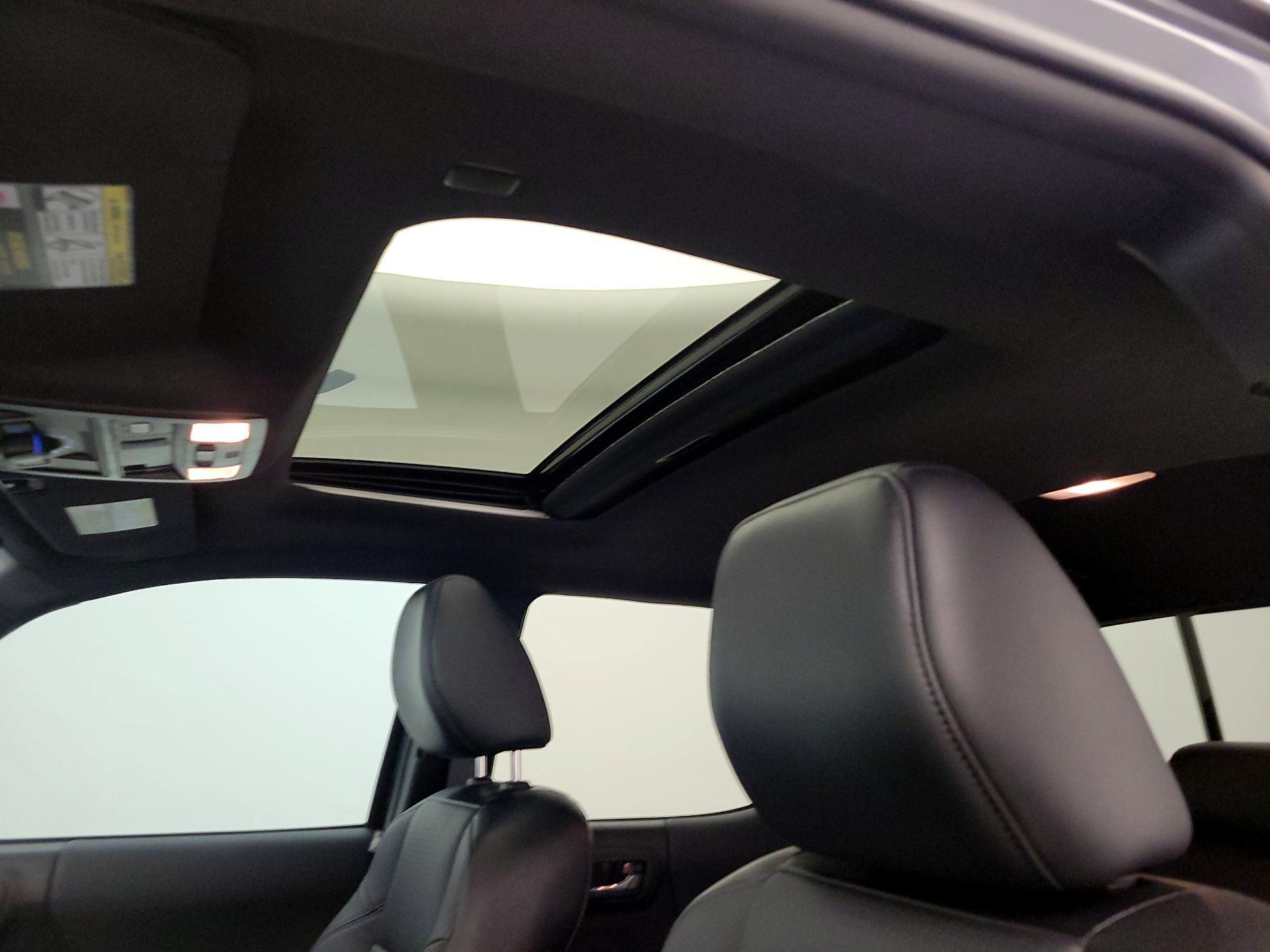 Thumbnail: 2023 Toyota Tacoma - 20