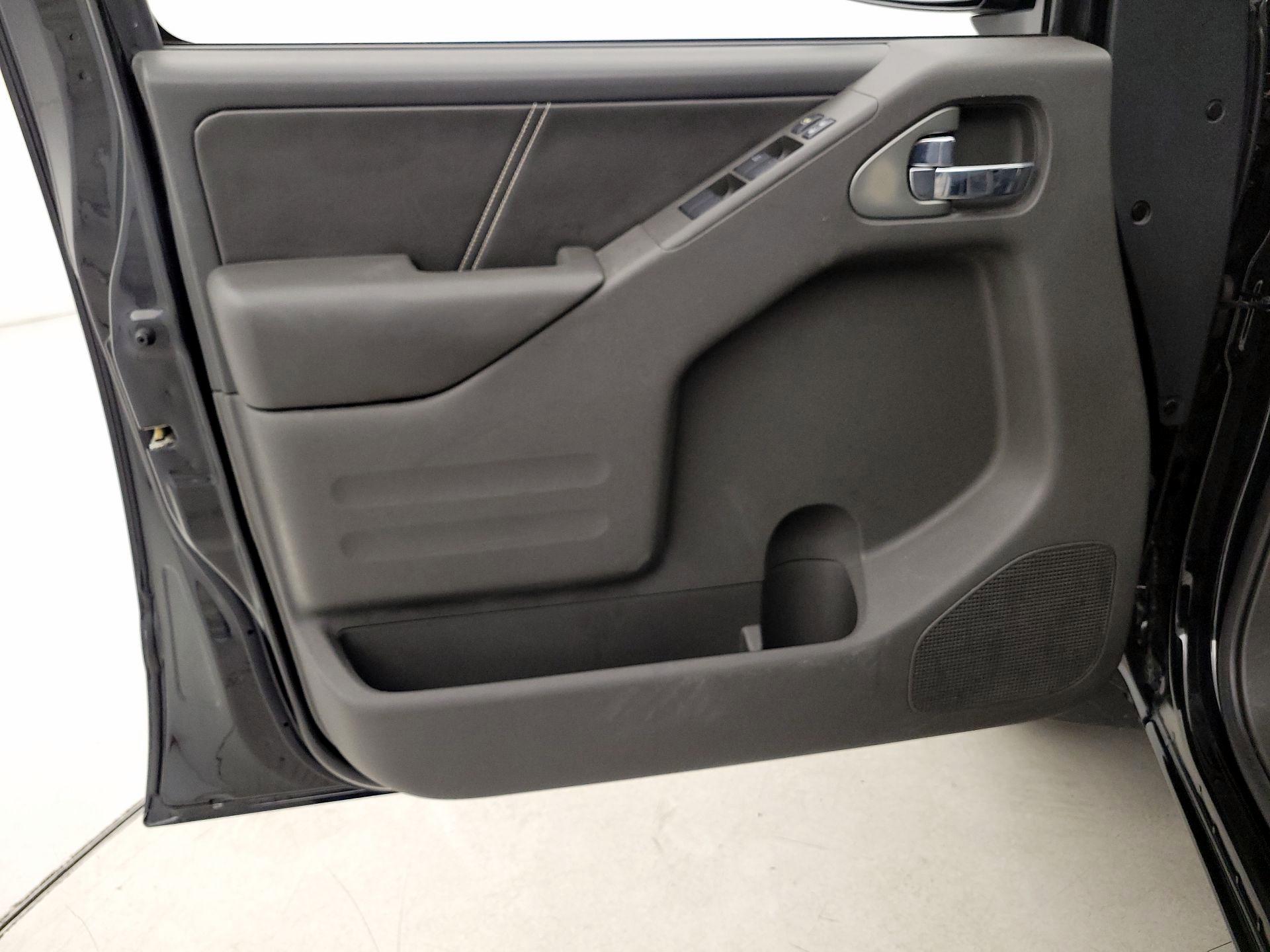 Thumbnail: 2016 Nissan Frontier - 12