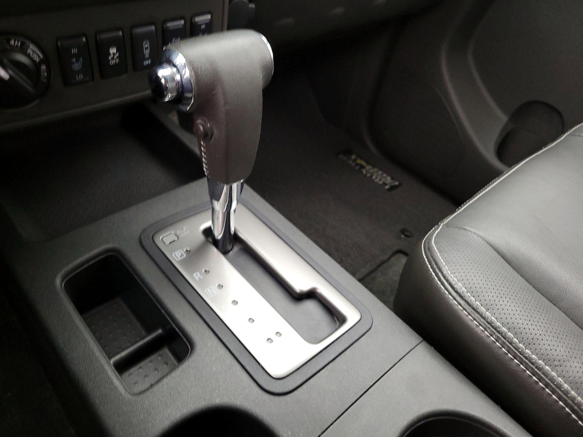 Thumbnail: 2016 Nissan Frontier - 18