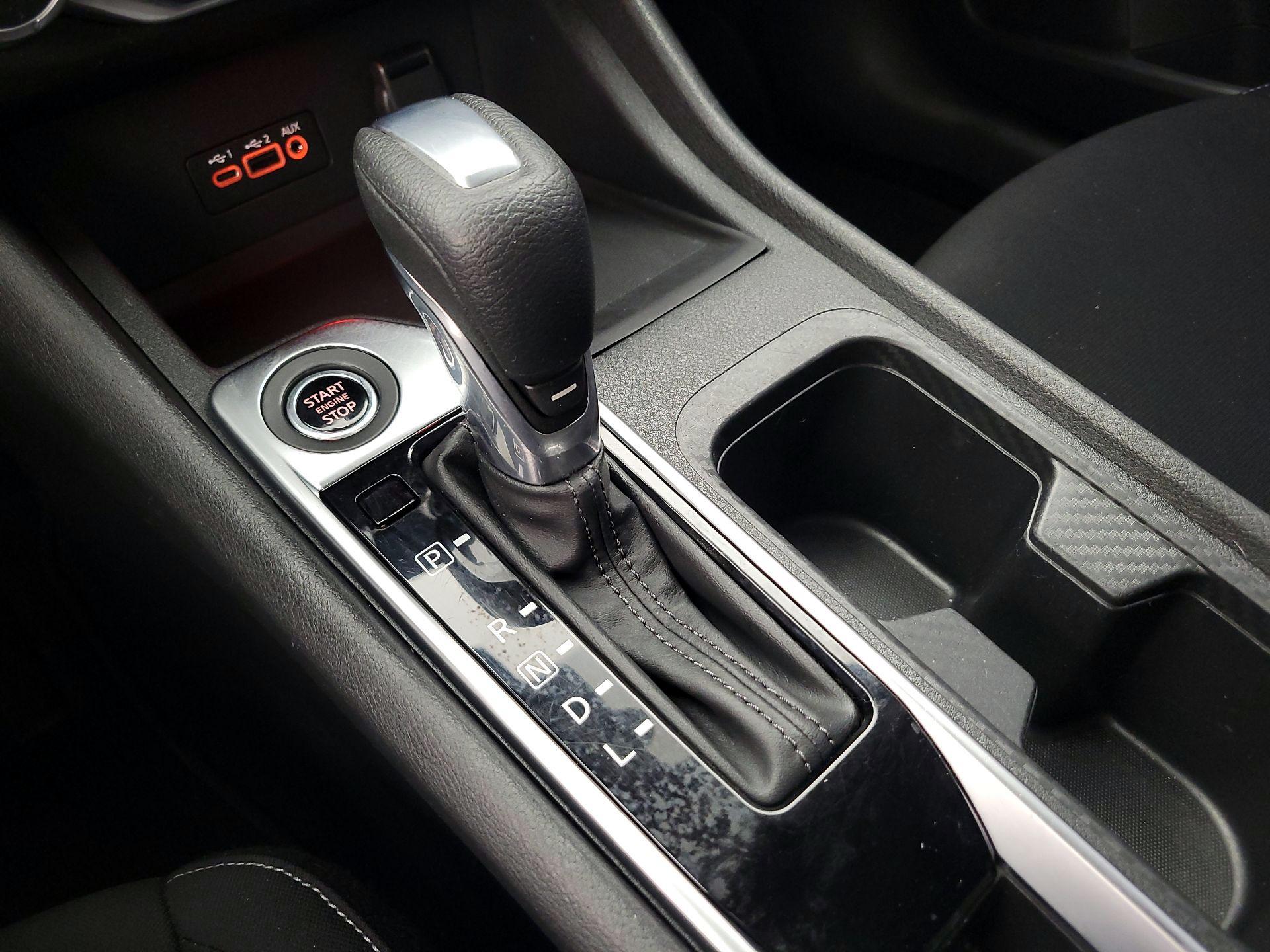 Thumbnail: 2021 Nissan Sentra - 17