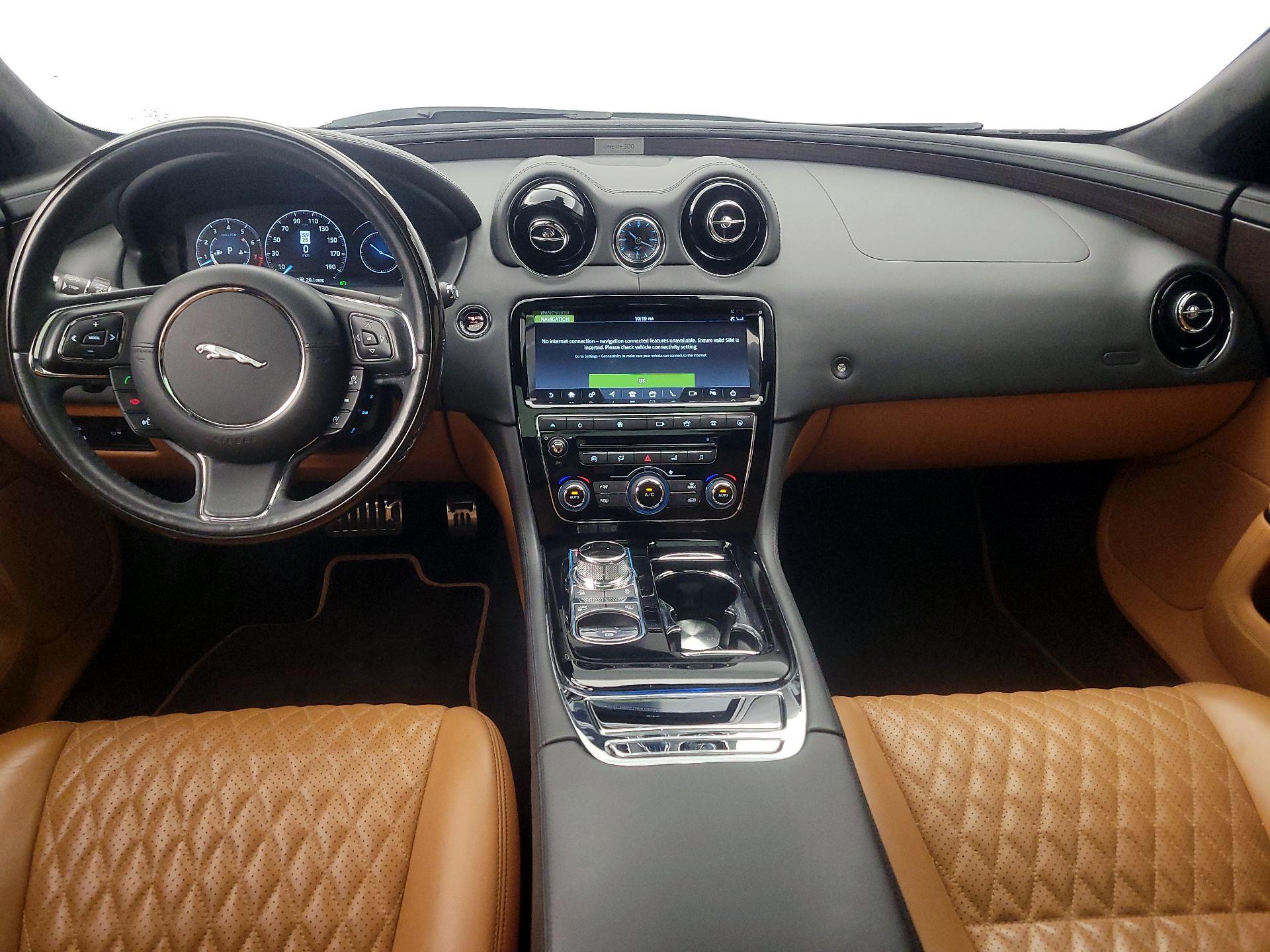 Thumbnail: 2019 Jaguar XJ - 9