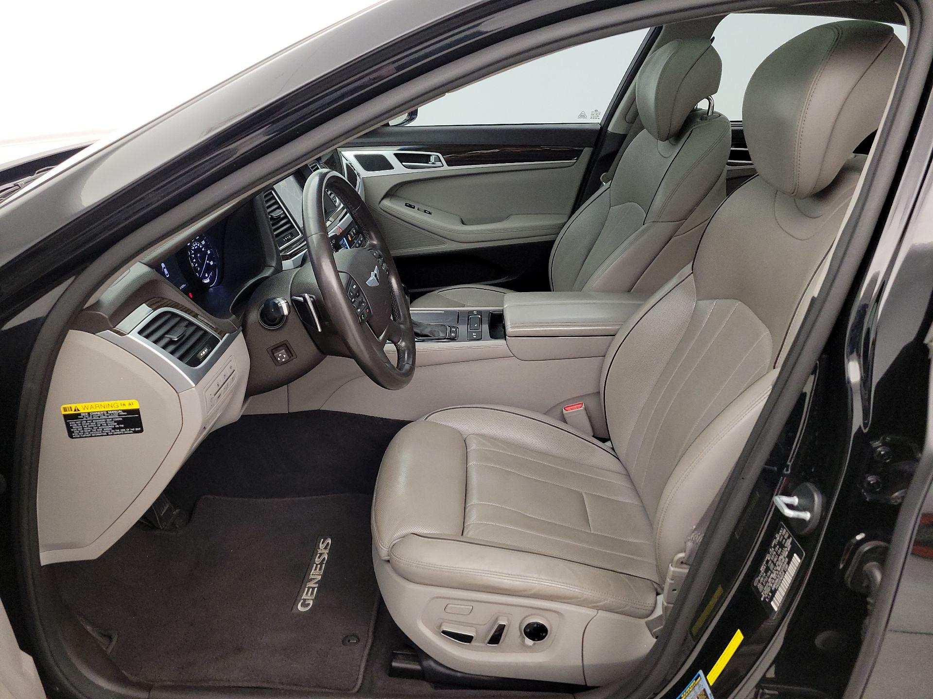 Thumbnail: 2015 Hyundai Genesis - 11