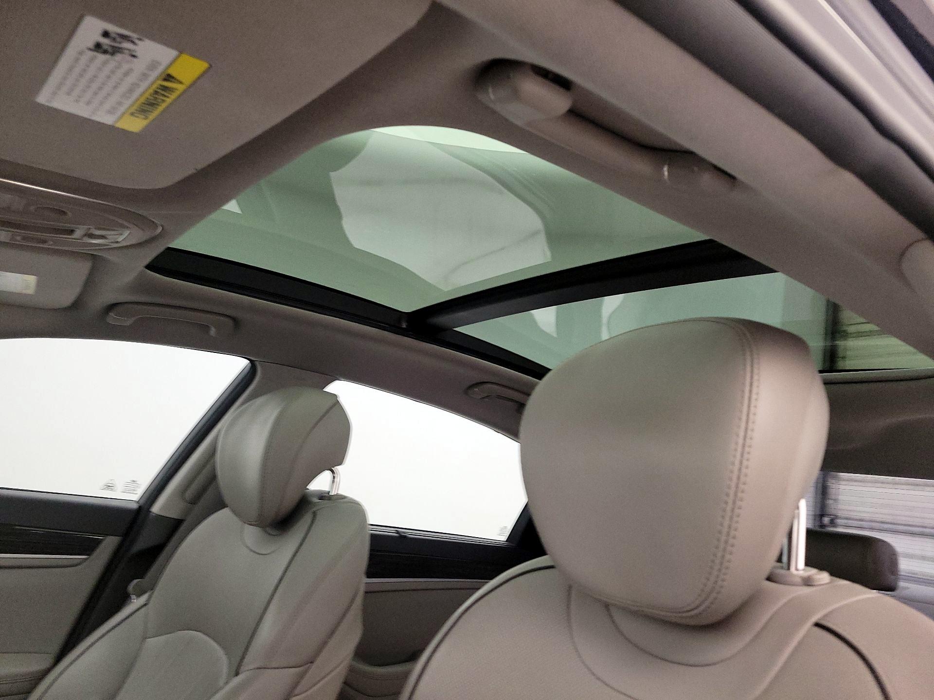 Thumbnail: 2015 Hyundai Genesis - 20