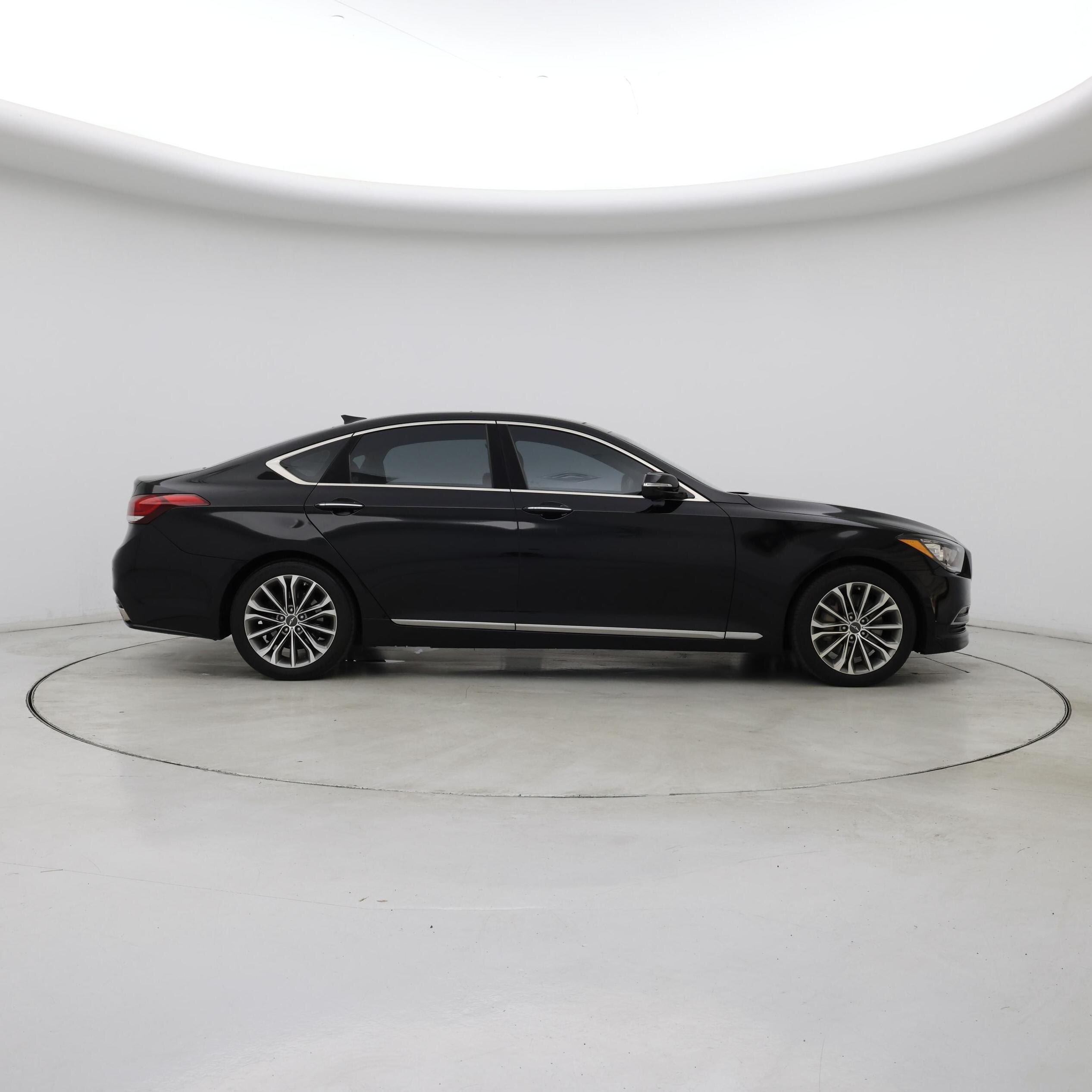 Thumbnail: 2015 Hyundai Genesis - 7