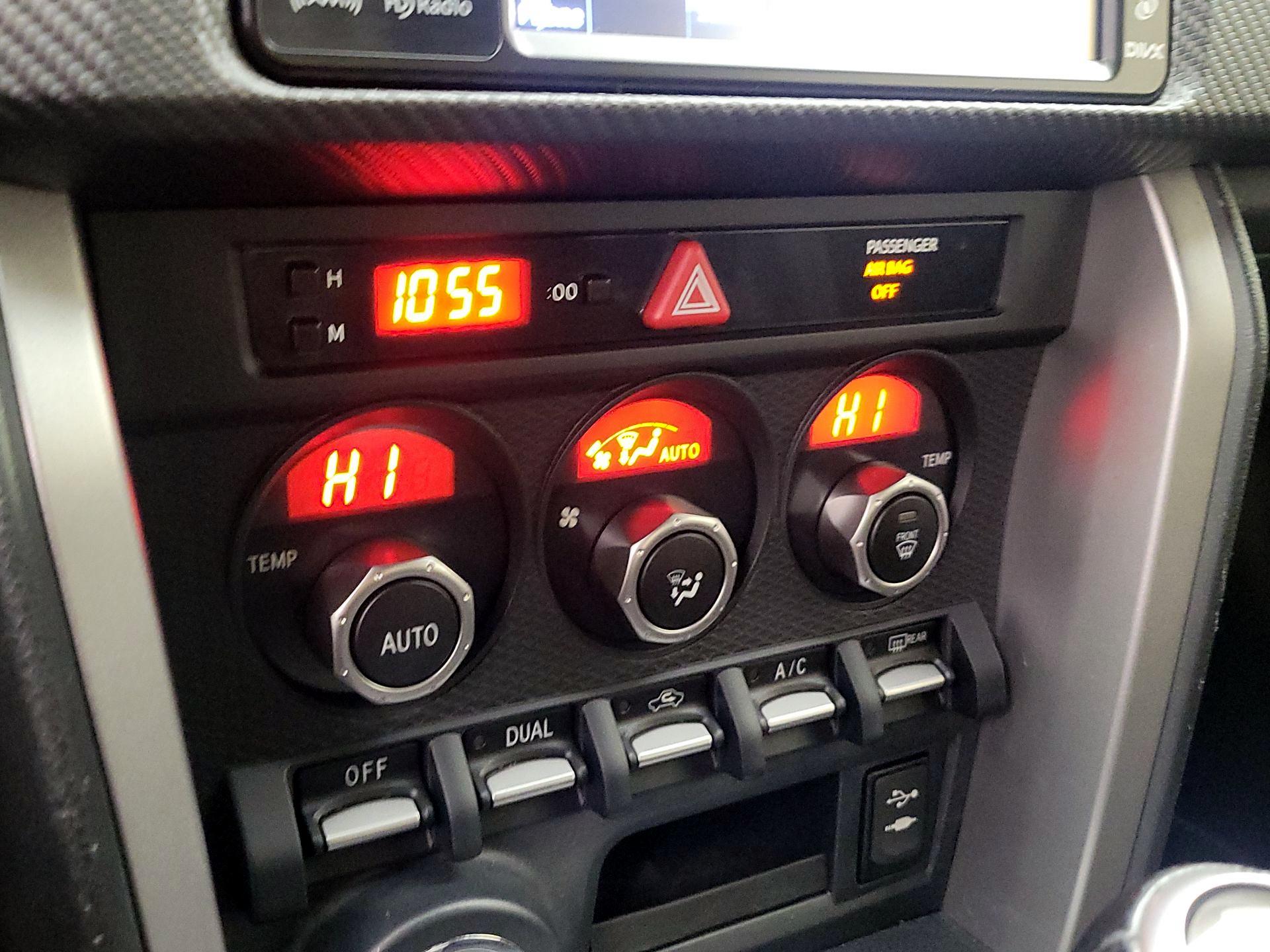 Thumbnail: 2015 Subaru BRZ - 17