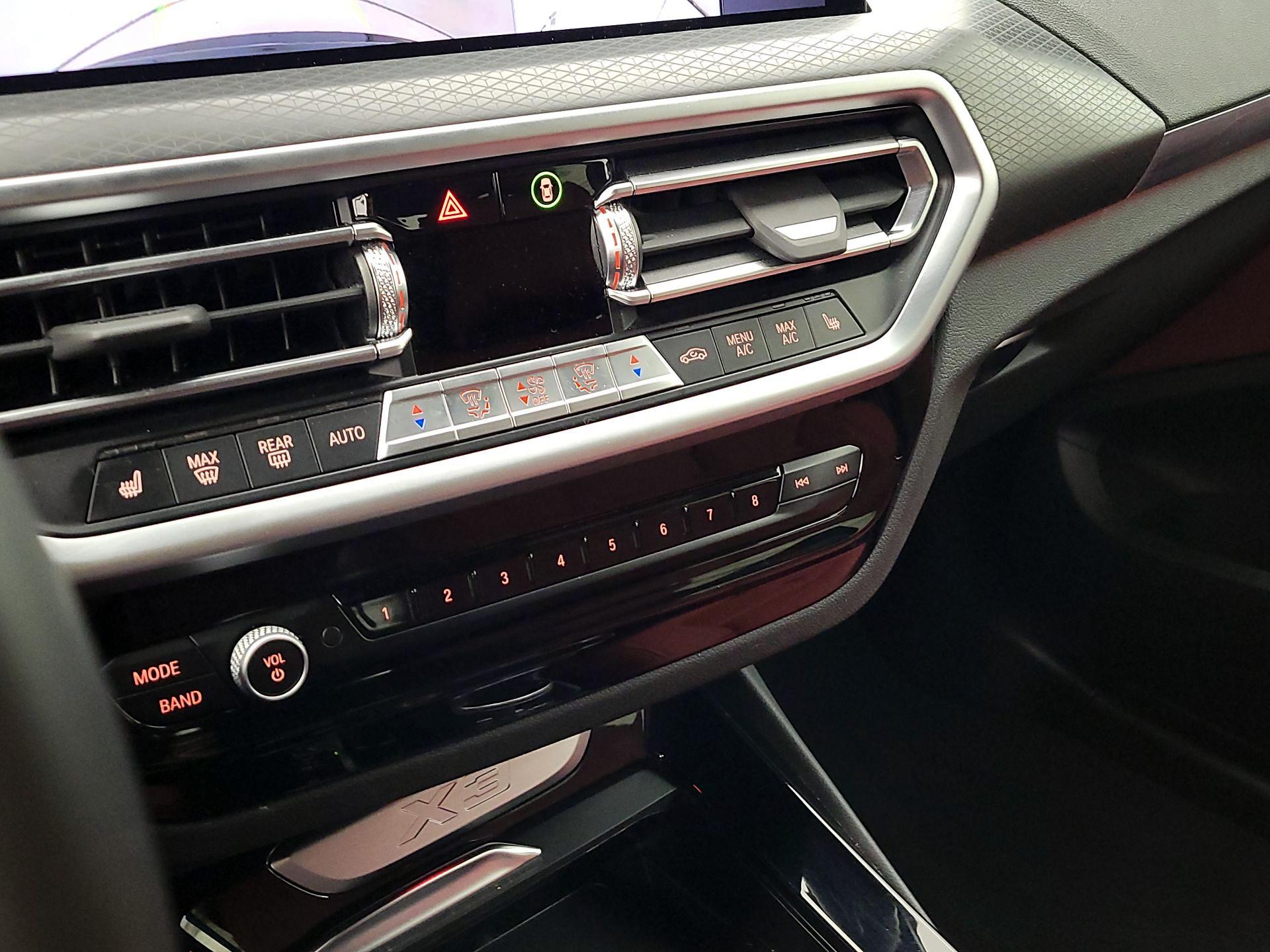 Thumbnail: 2023 BMW X3 - 17