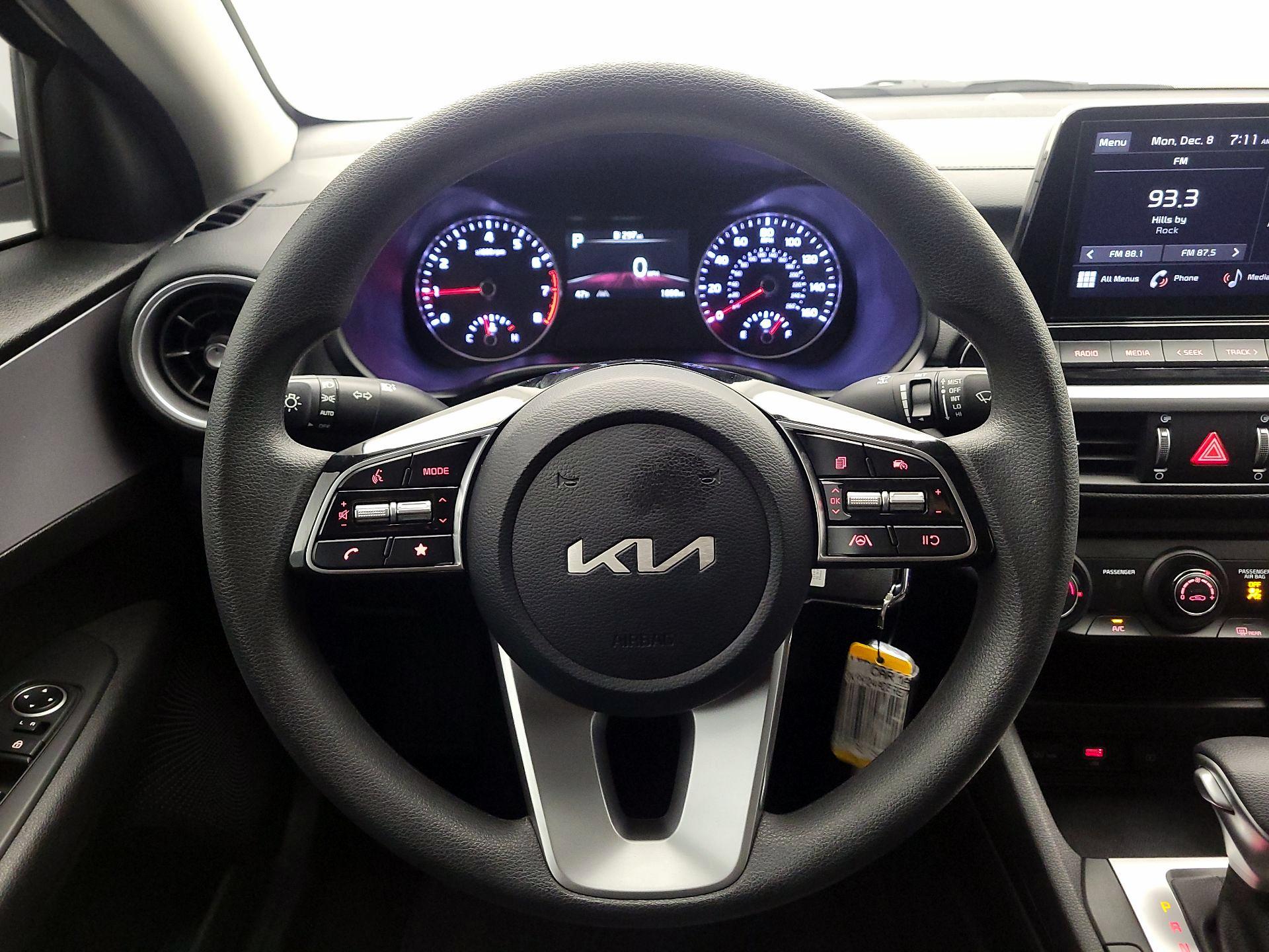 Thumbnail: 2024 Kia Forte - 10