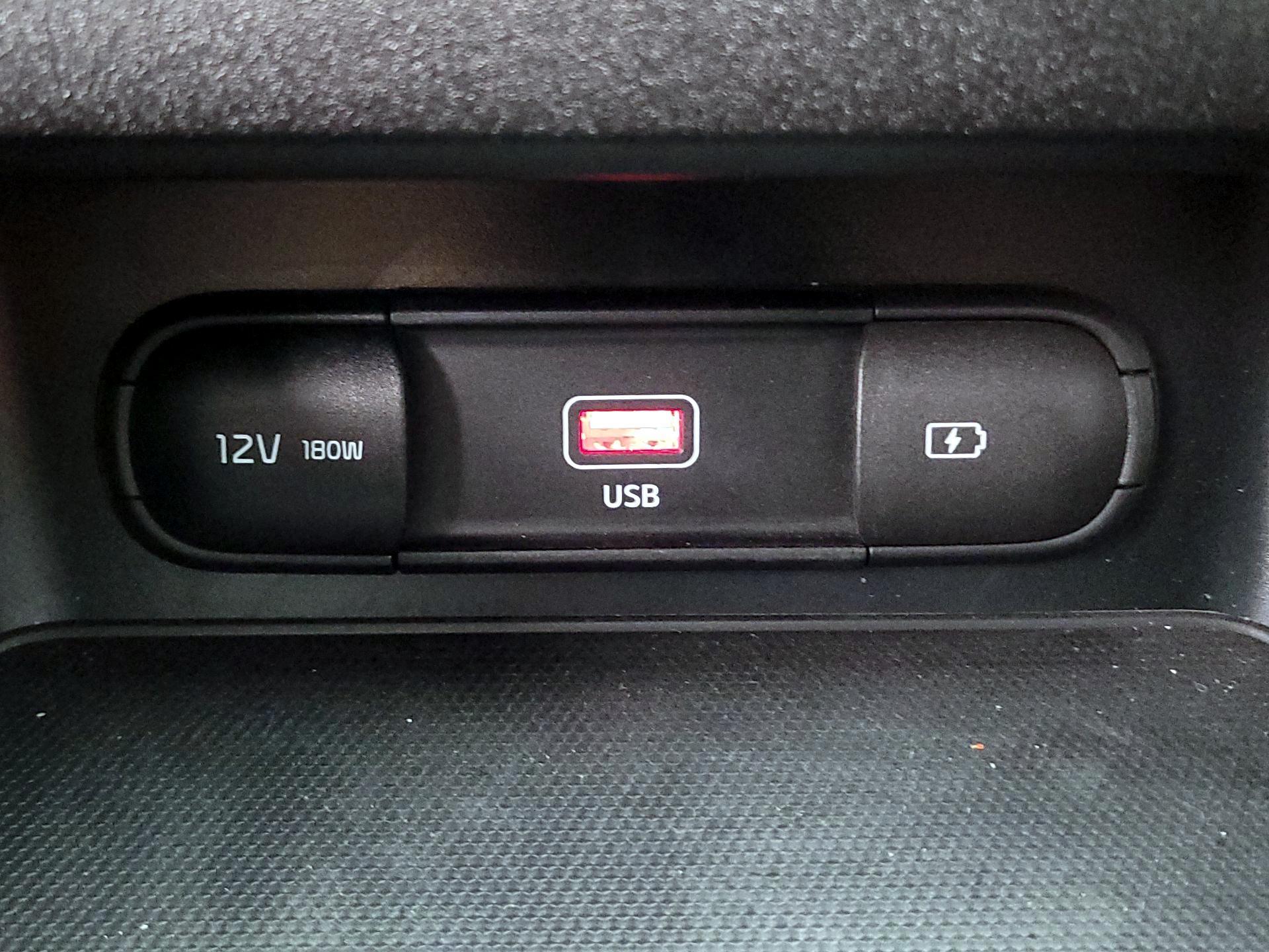 Thumbnail: 2024 Kia Forte - 18