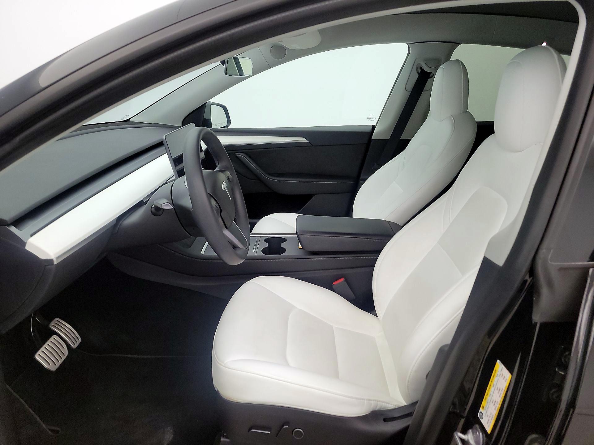 Thumbnail: 2023 Tesla Model Y - 11