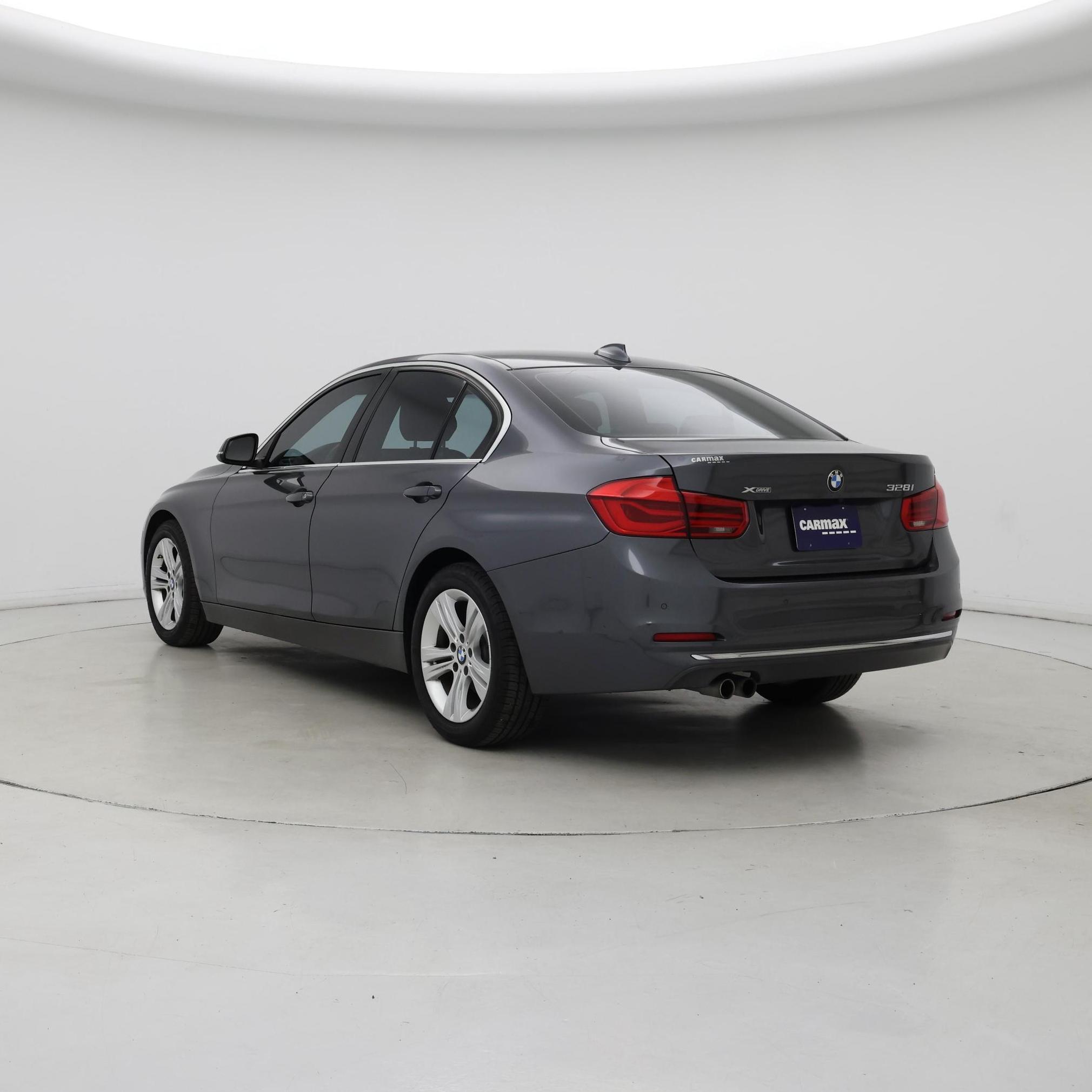 Thumbnail: 2016 BMW 3 Series - 2