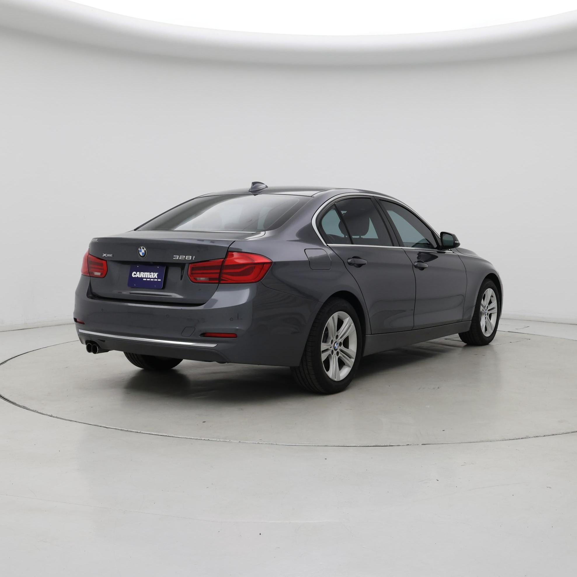 Thumbnail: 2016 BMW 3 Series - 8