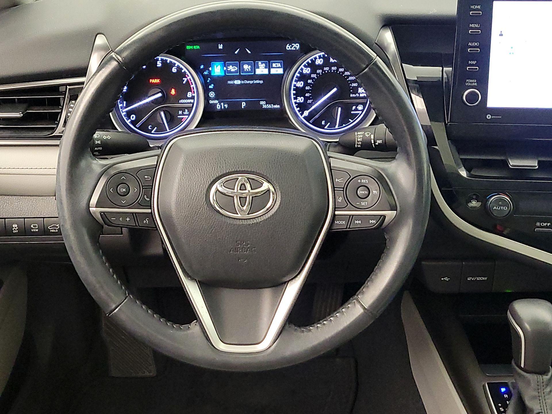 Thumbnail: 2022 Toyota Camry - 10