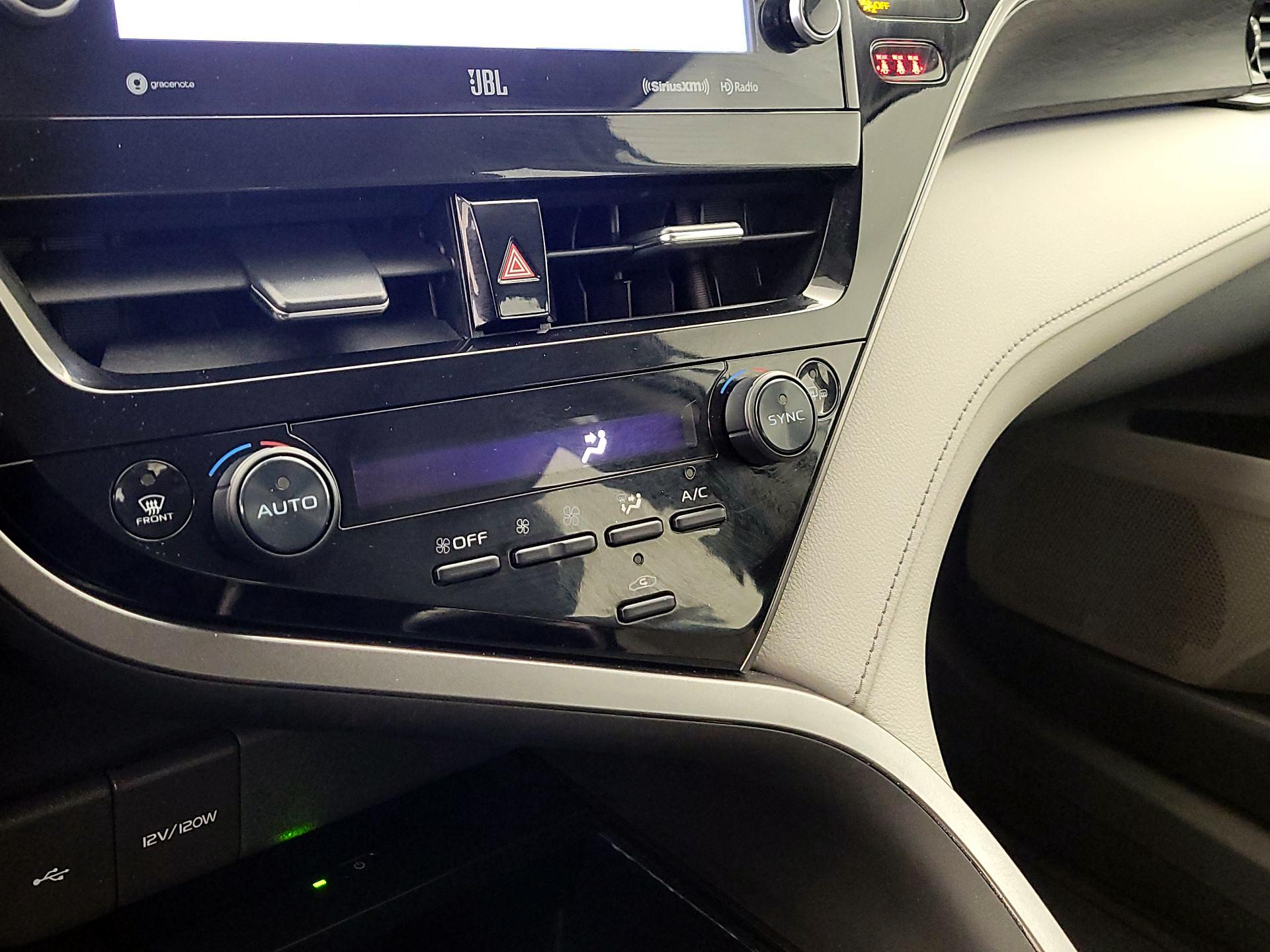 Thumbnail: 2022 Toyota Camry - 17