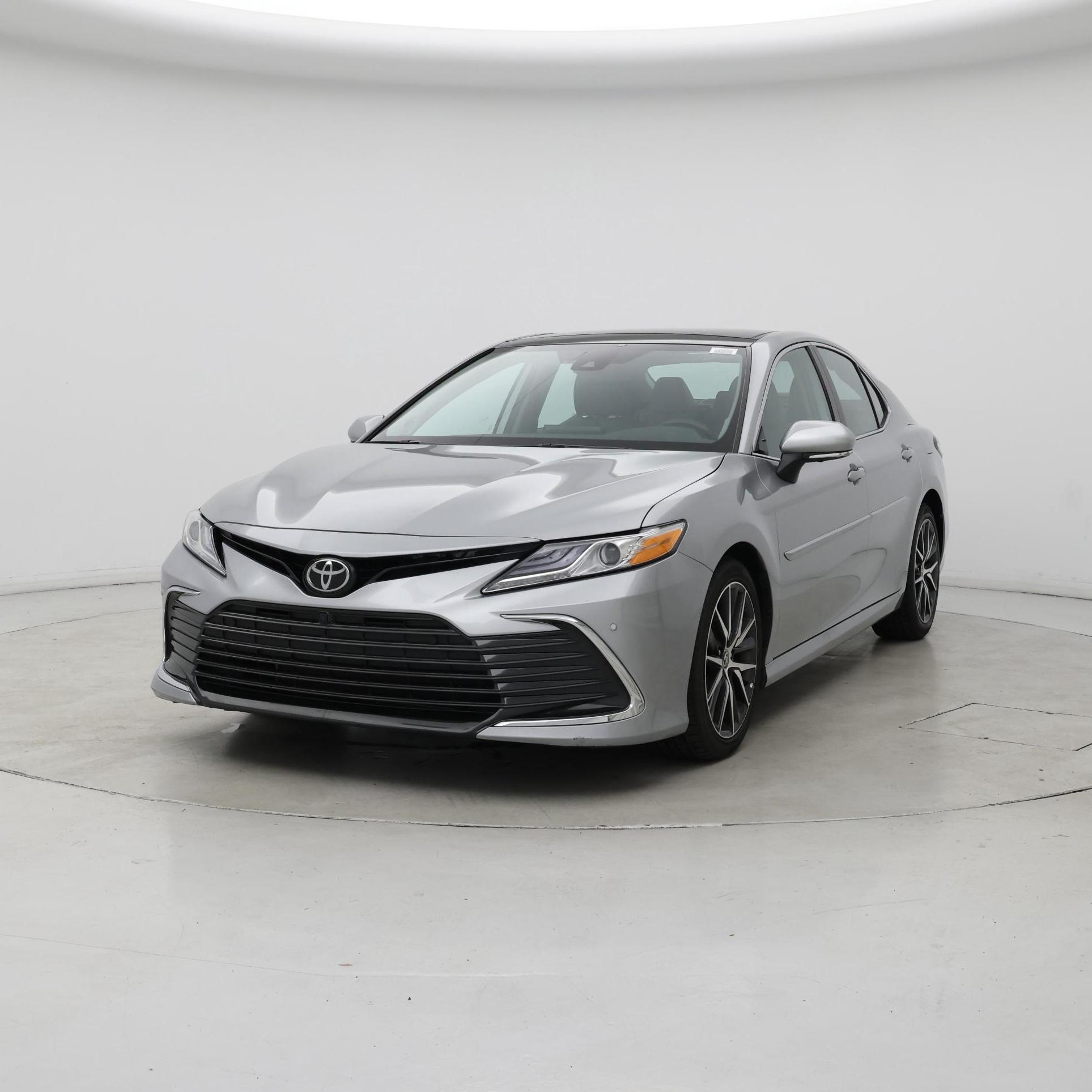 Thumbnail: 2022 Toyota Camry - 4