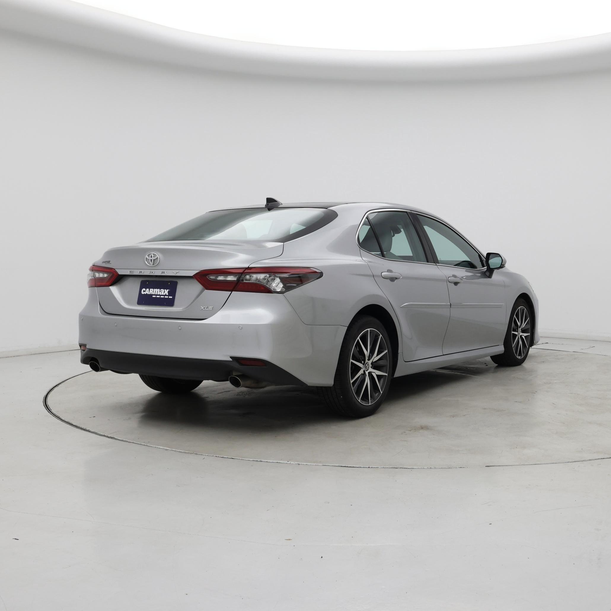 Thumbnail: 2022 Toyota Camry - 8