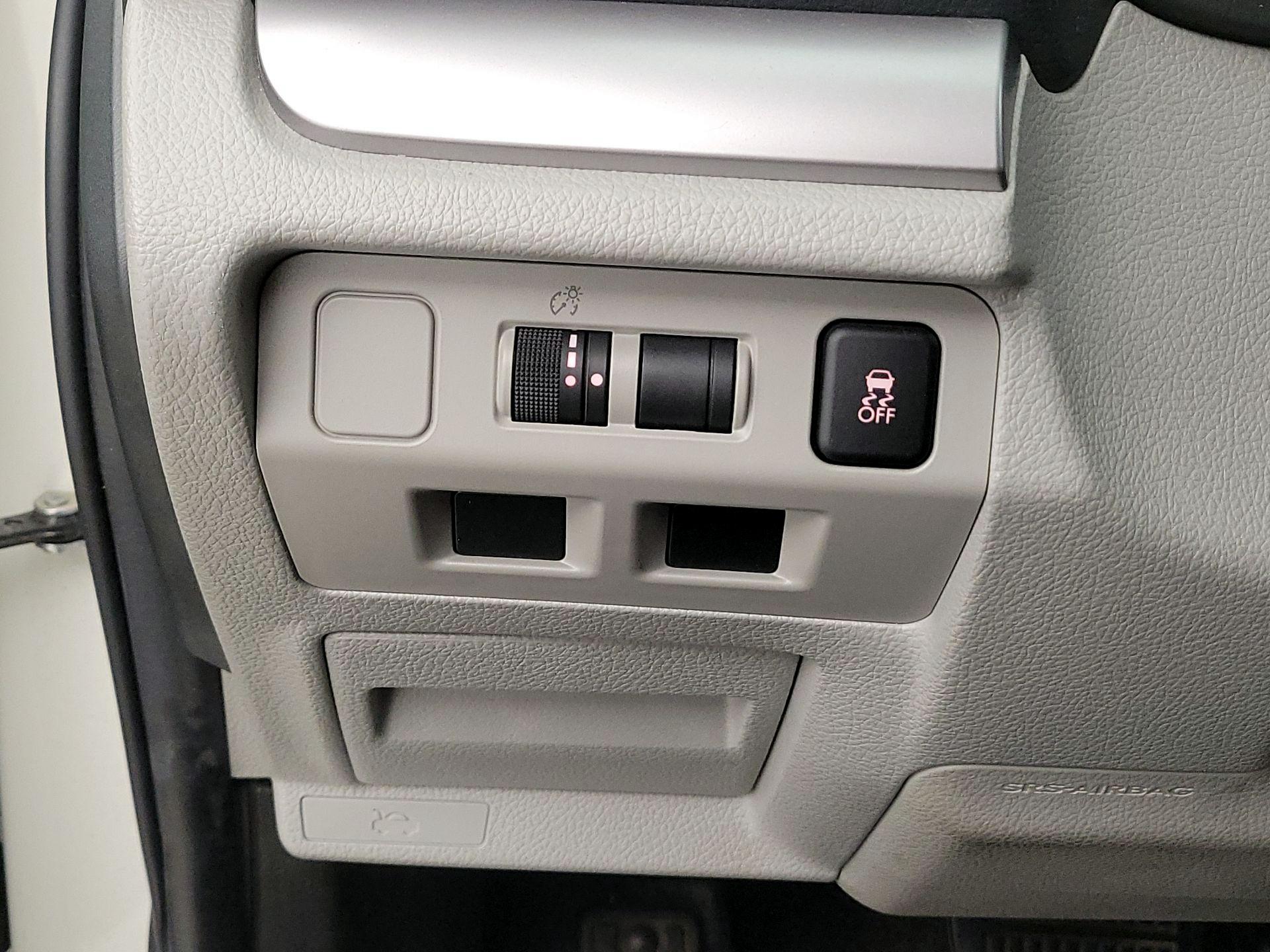 Thumbnail: 2016 Subaru Forester - 13