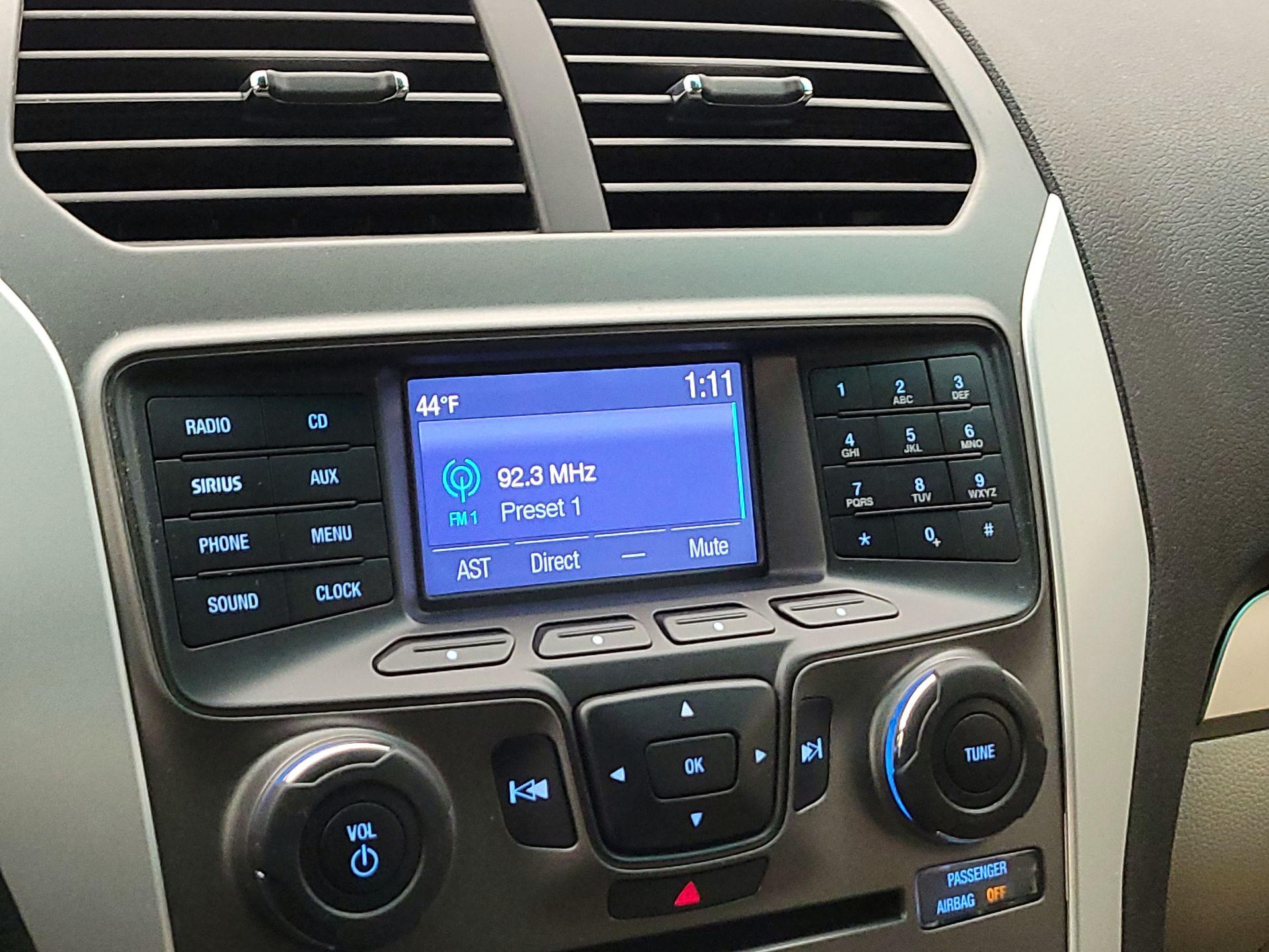 Thumbnail: 2014 Ford Explorer - 14