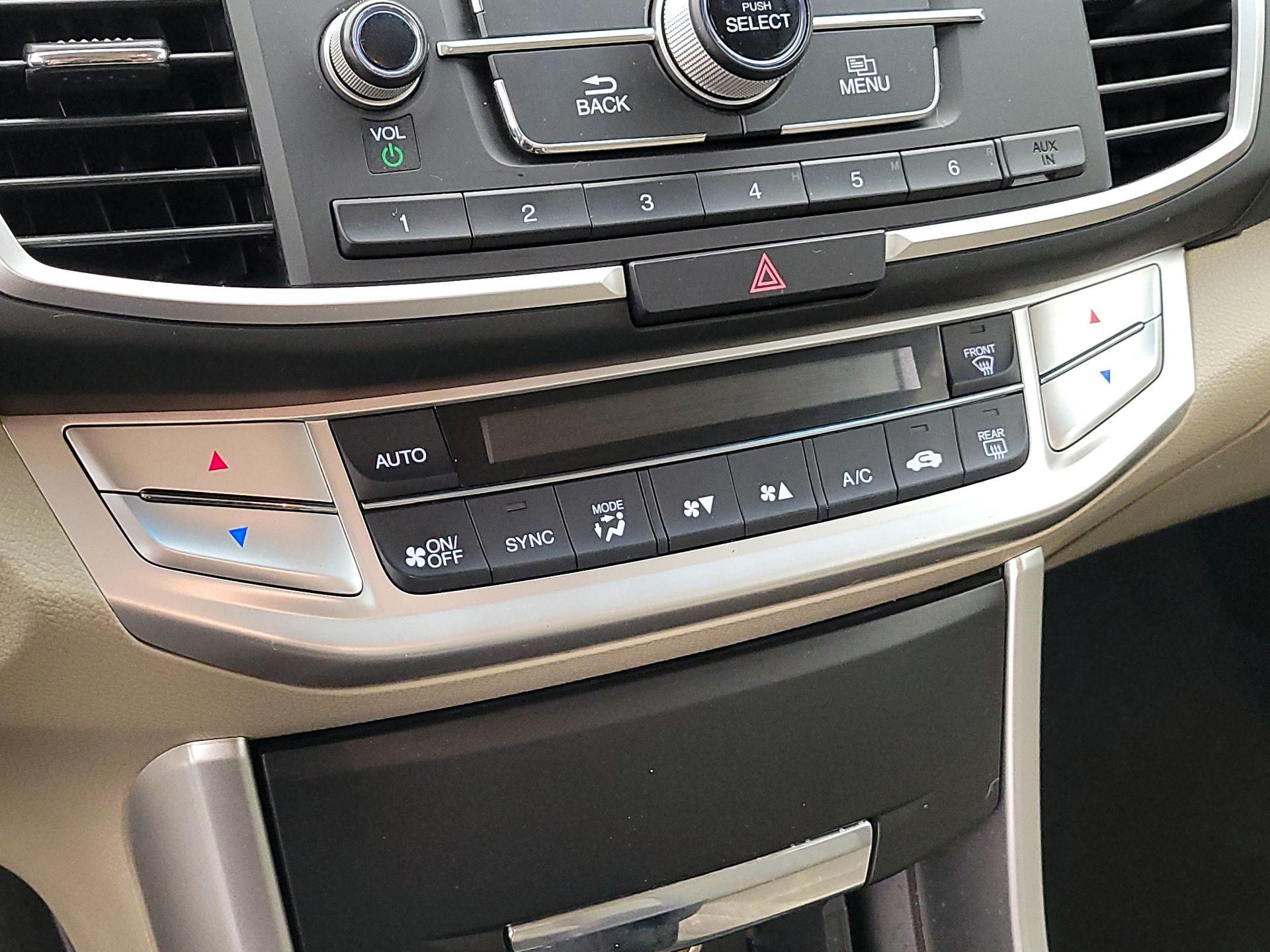 Thumbnail: 2014 Honda Accord - 16