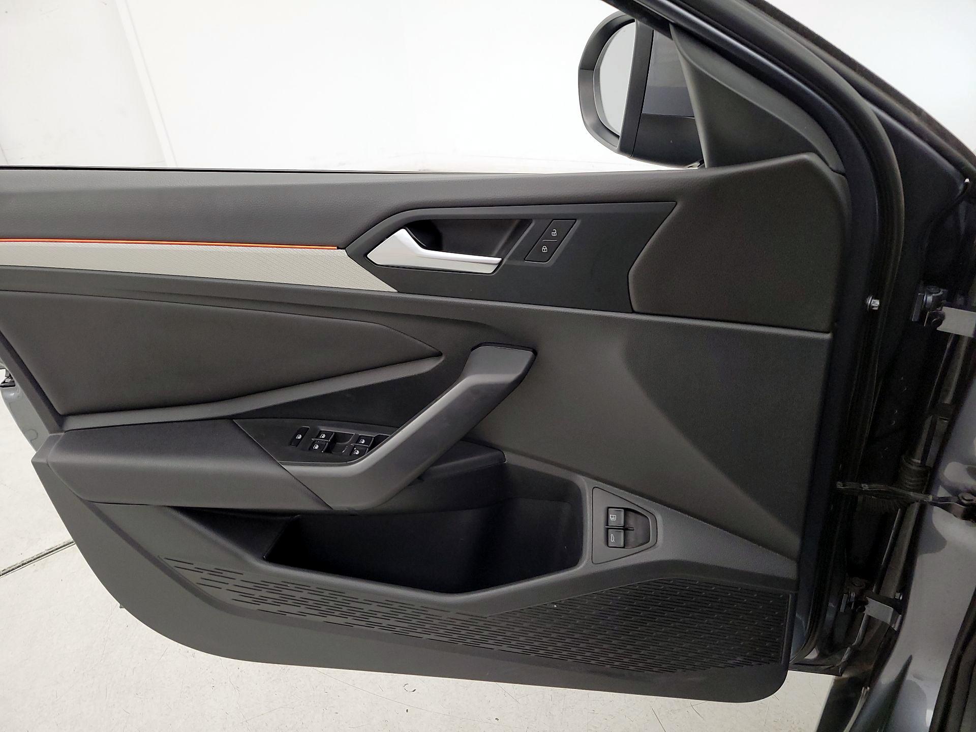 Thumbnail: 2021 Volkswagen Jetta - 12