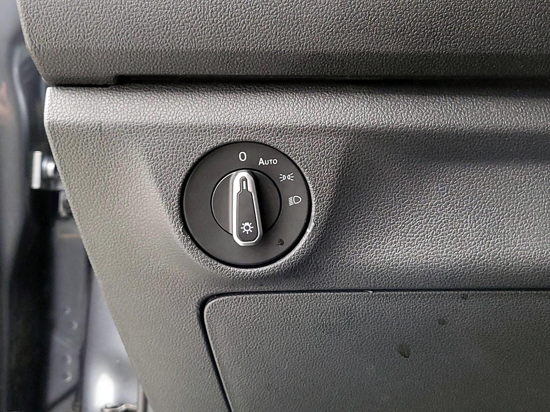 Thumbnail: 2021 Volkswagen Jetta - 13