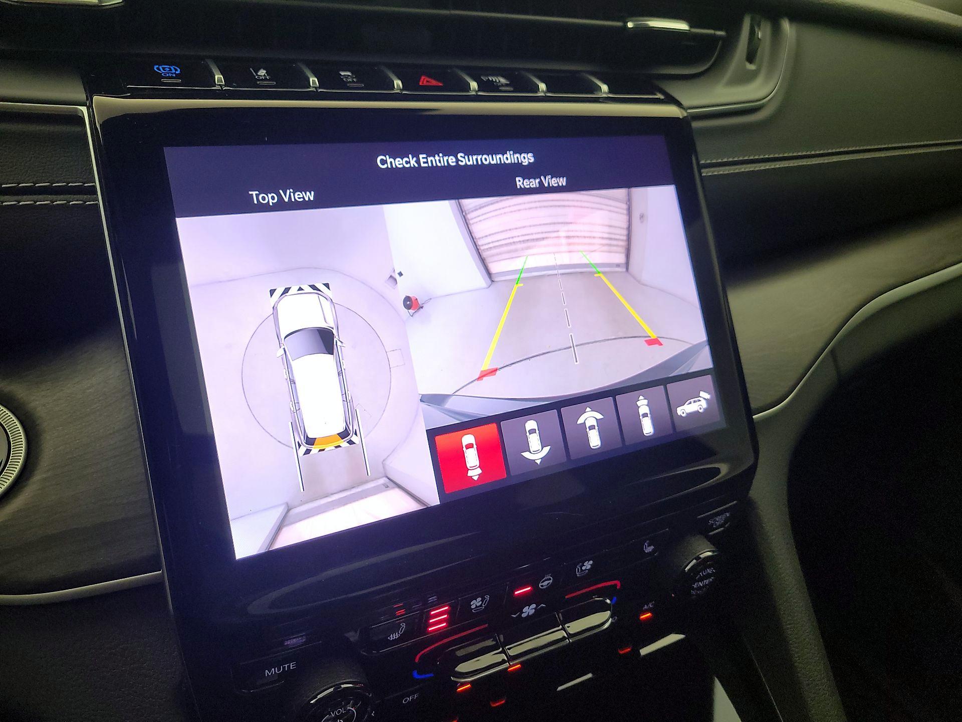 Thumbnail: 2025 Jeep Grand Cherokee - 15