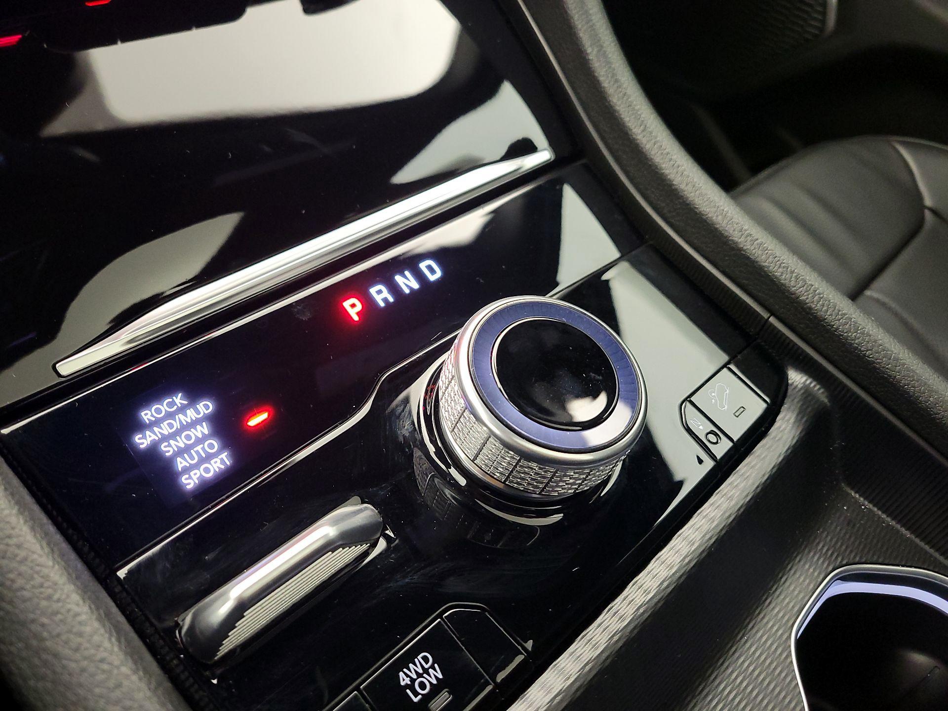 Thumbnail: 2025 Jeep Grand Cherokee - 18