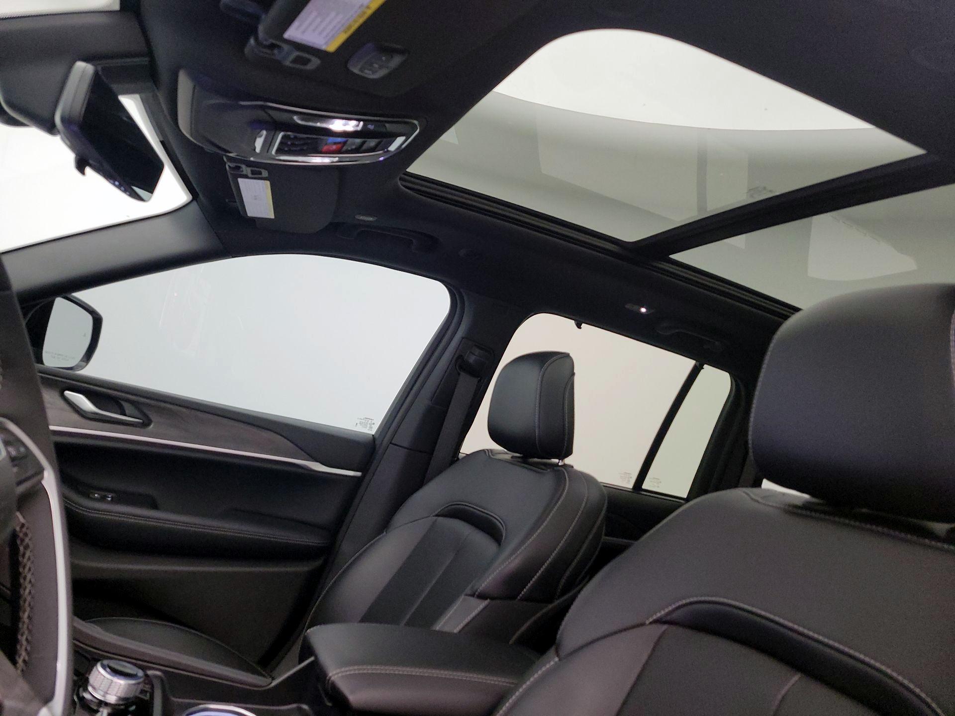 Thumbnail: 2025 Jeep Grand Cherokee - 20