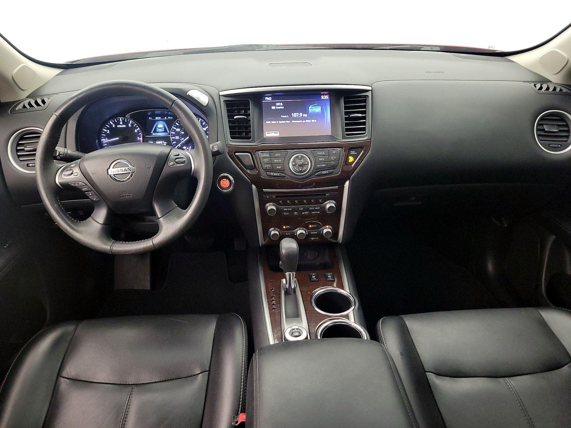 Thumbnail: 2015 Nissan Pathfinder - 9