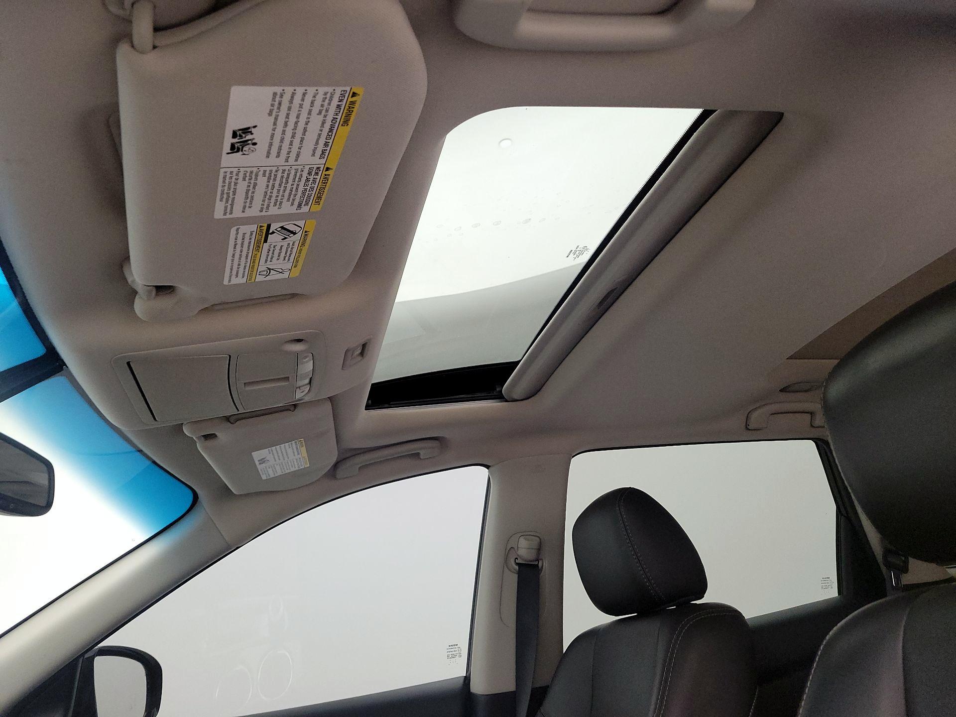 Thumbnail: 2015 Nissan Pathfinder - 20