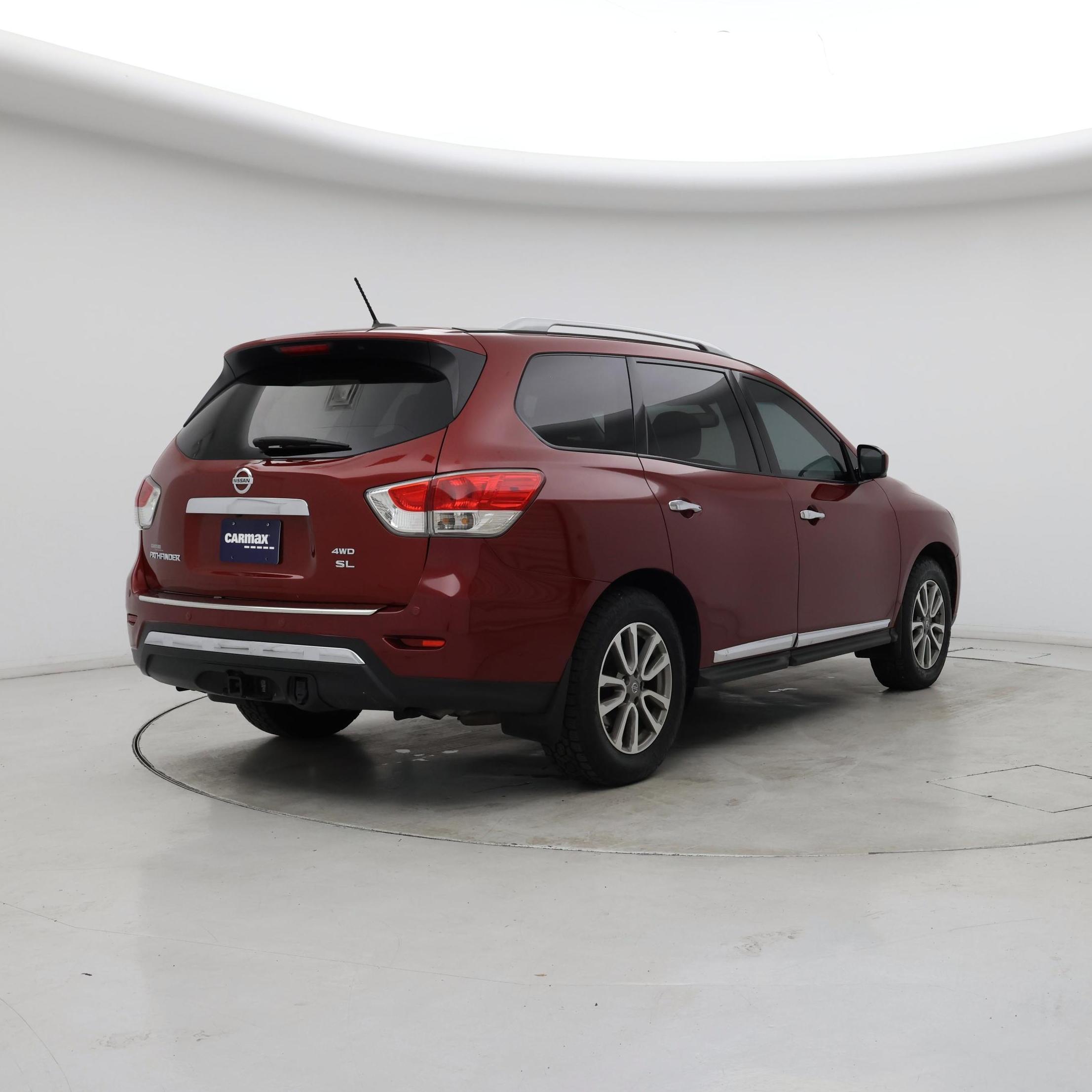 Thumbnail: 2015 Nissan Pathfinder - 8