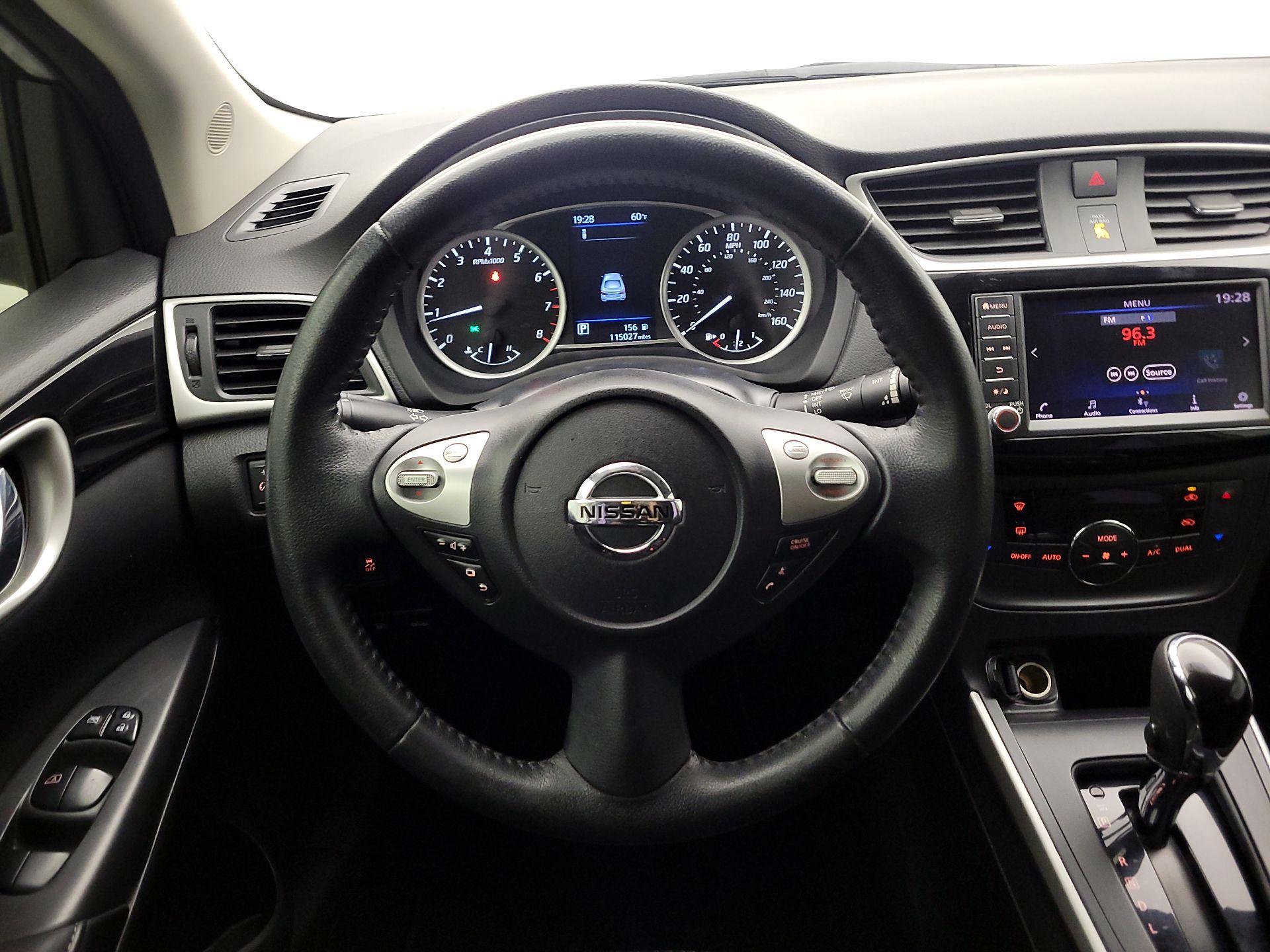 Thumbnail: 2019 Nissan Sentra - 10