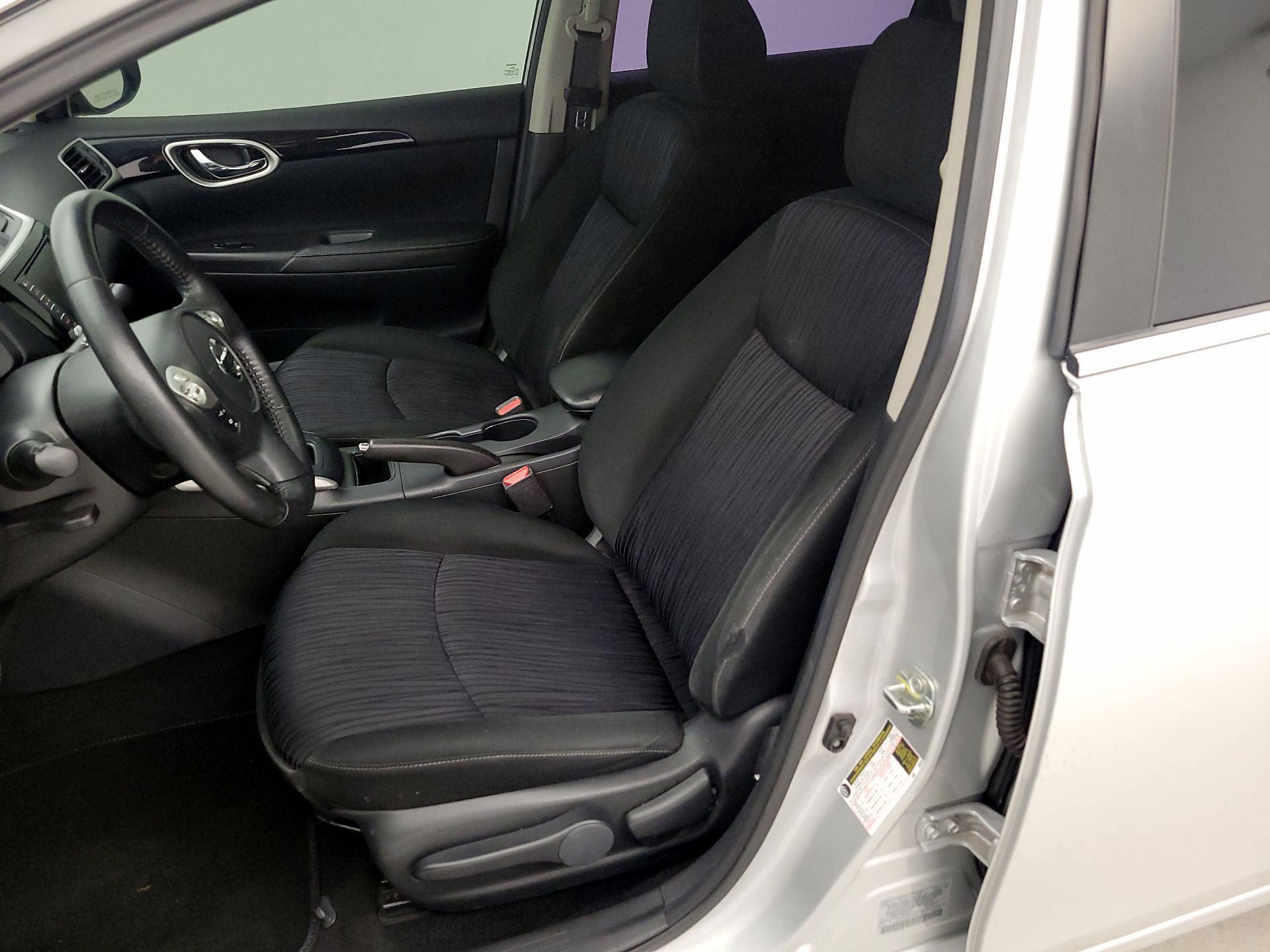 Thumbnail: 2019 Nissan Sentra - 11