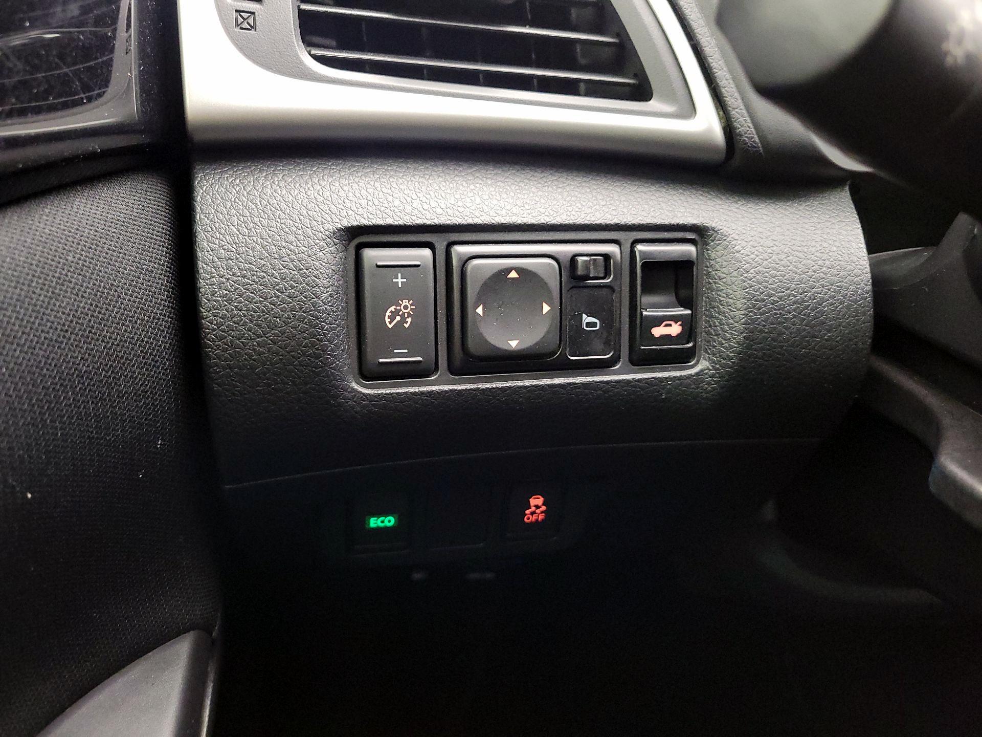 Thumbnail: 2019 Nissan Sentra - 13