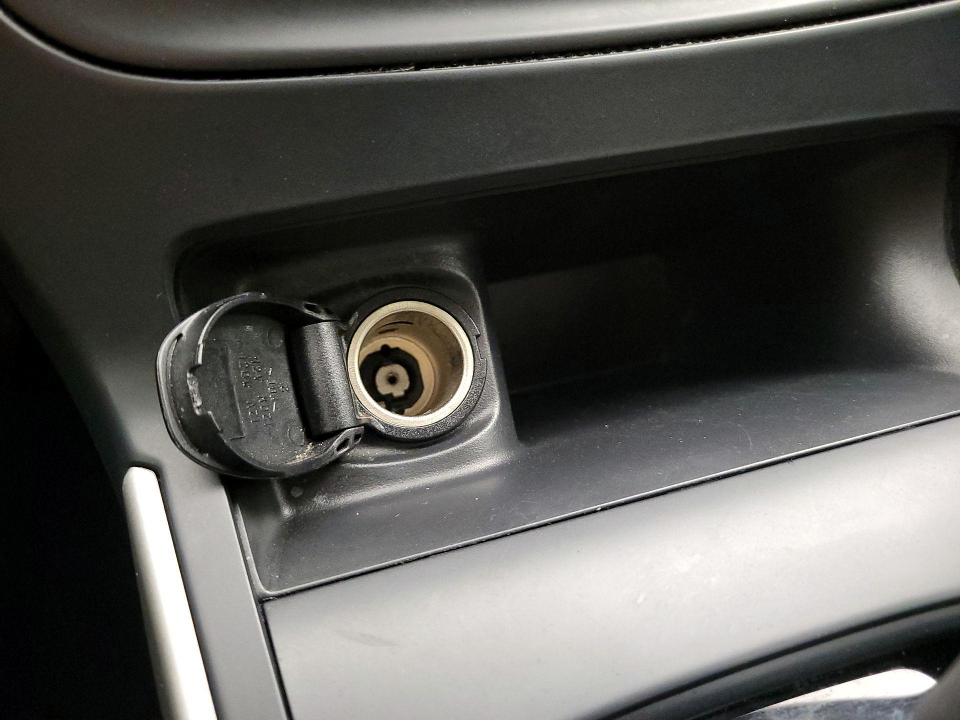 Thumbnail: 2019 Nissan Sentra - 18