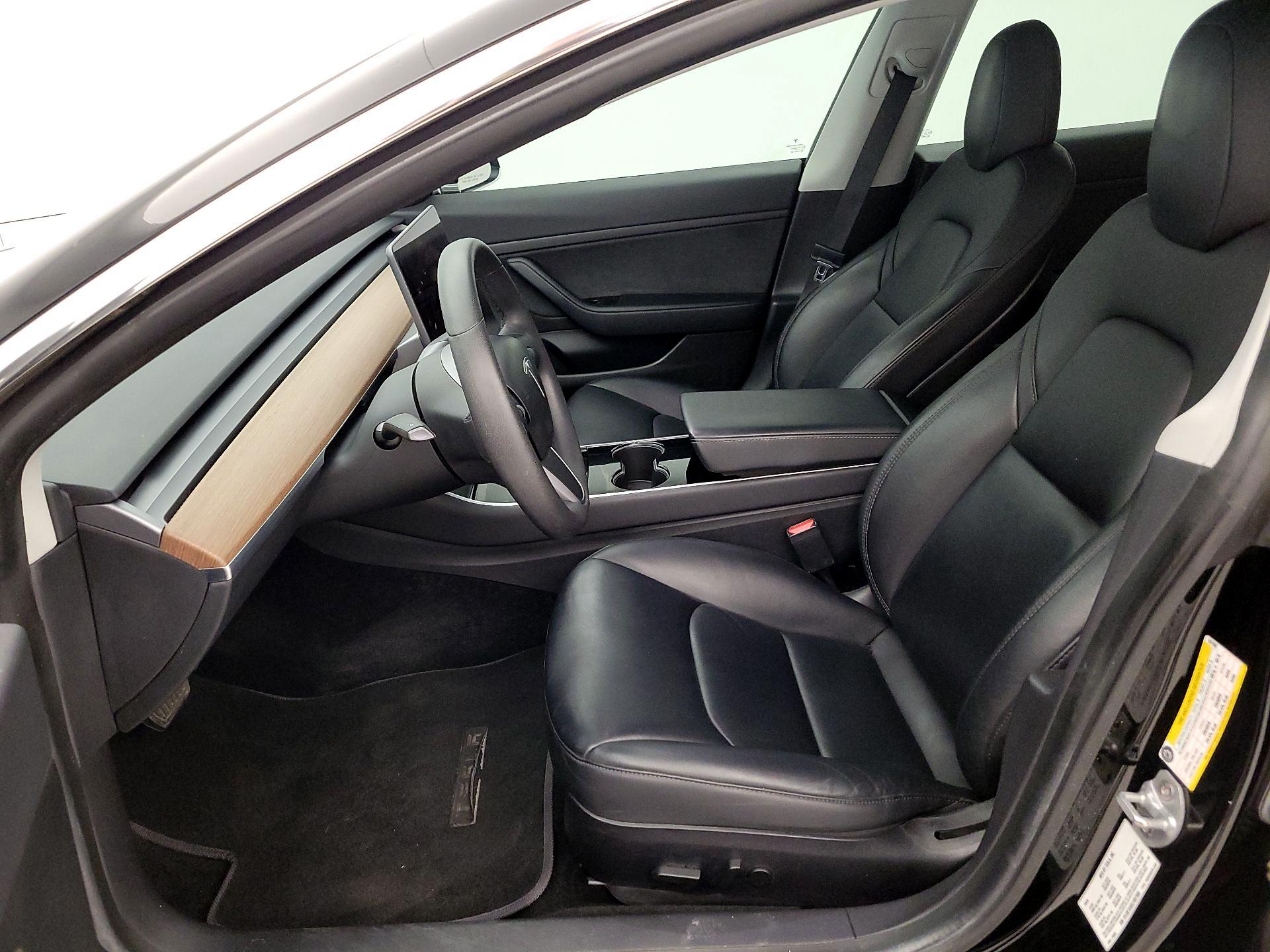 Thumbnail: 2020 Tesla Model 3 - 11