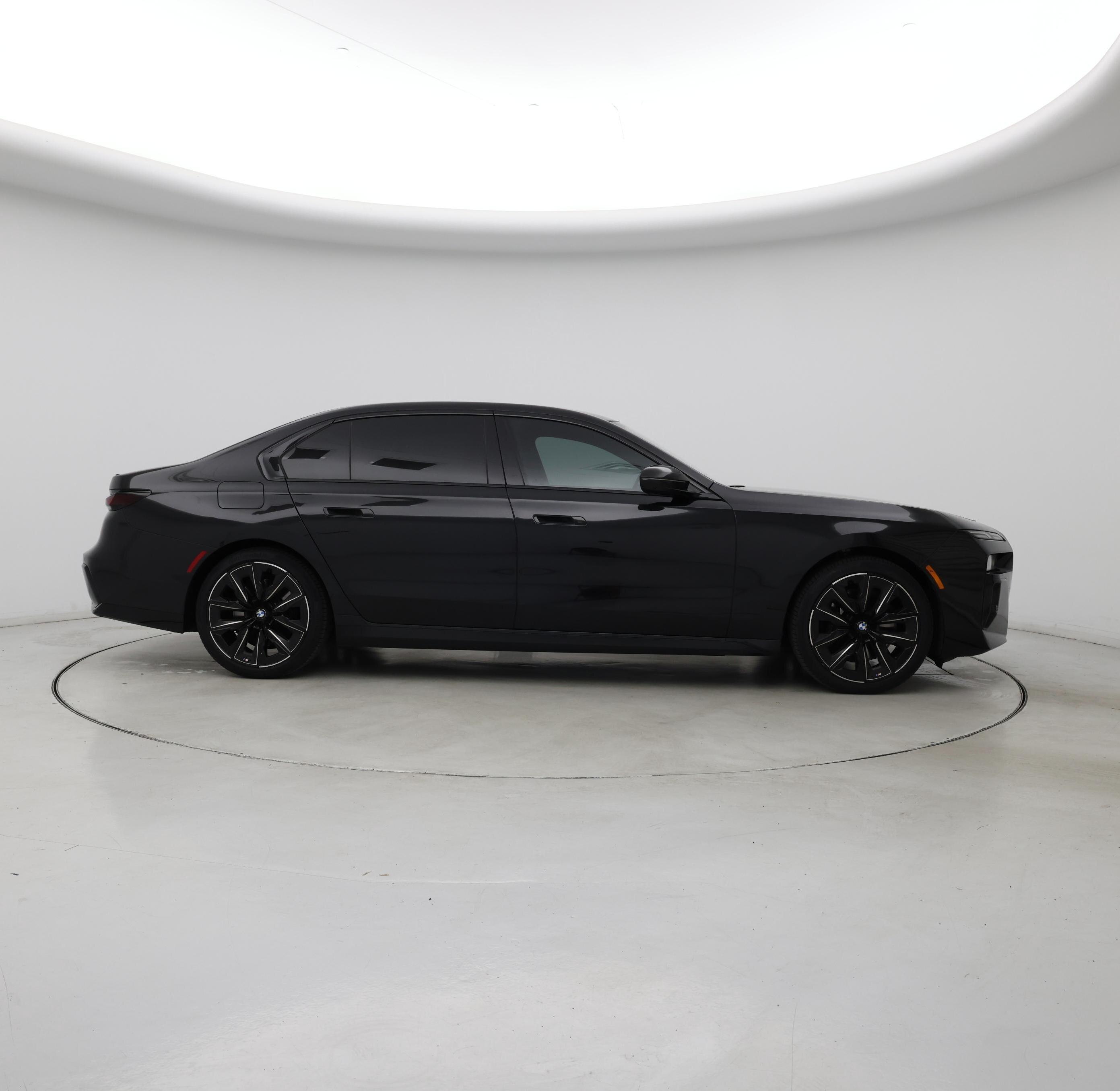 Thumbnail: 2023 BMW 7 Series - 7