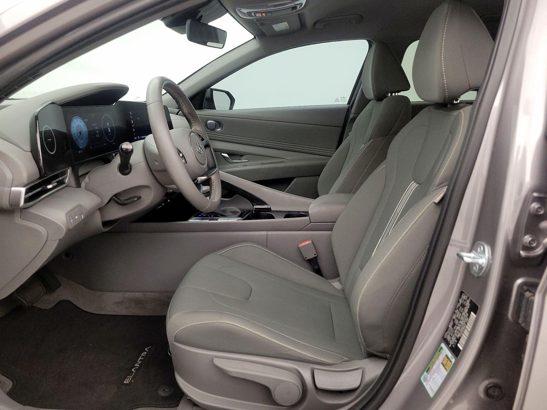 Thumbnail: 2023 Hyundai Elantra - 11