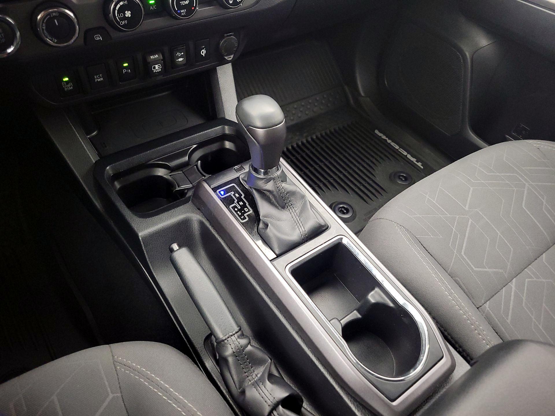 Thumbnail: 2018 Toyota Tacoma - 18